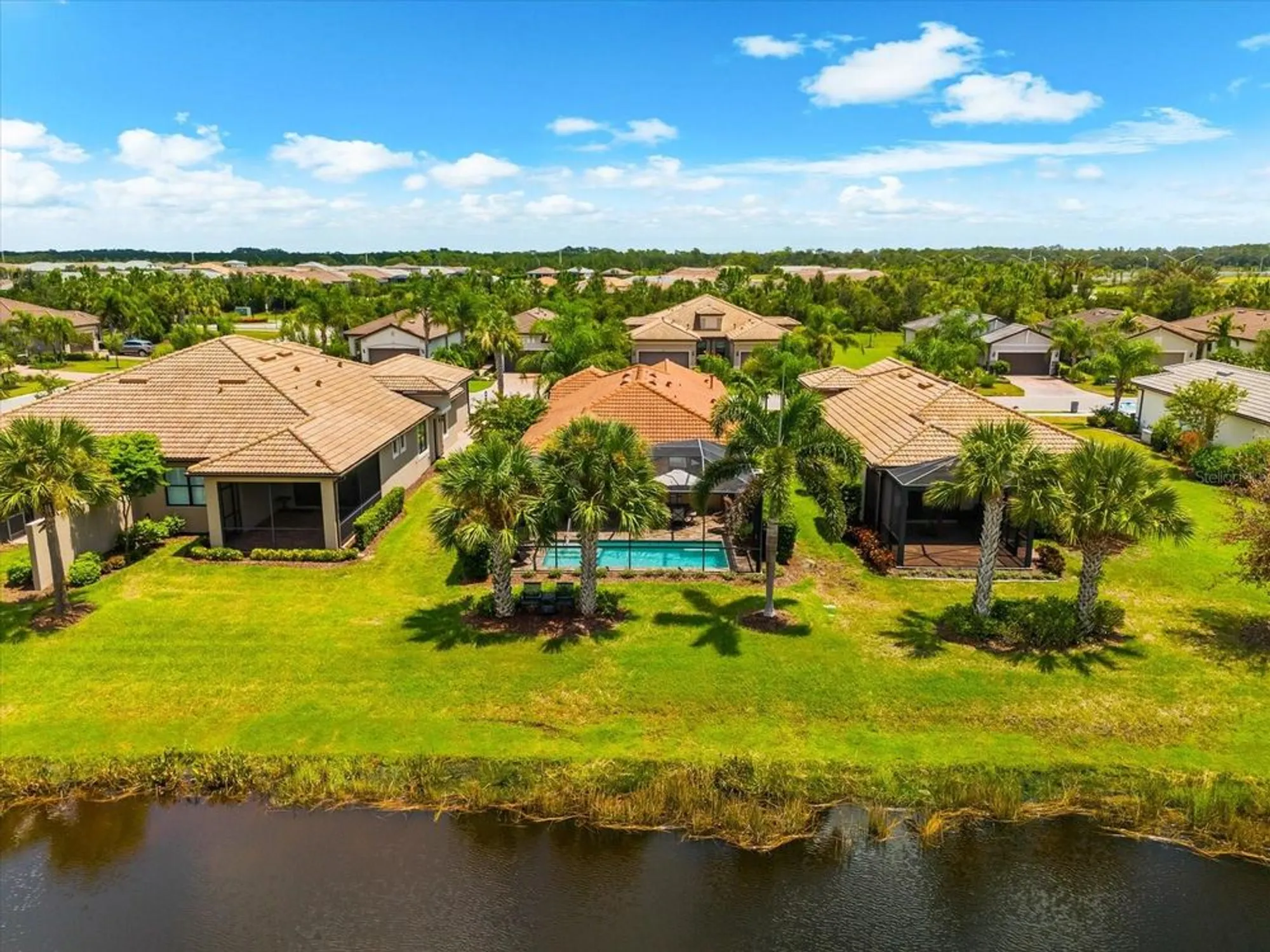 Property Slideshow image 57 of 98 | 7612 kirkland cv, Bradenton, FL, 34202