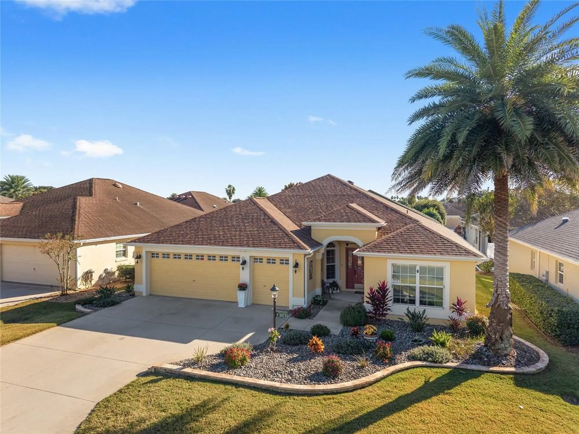 Property Slideshow image 2 of 44 | 2053 beecher path, The Villages, FL, 32162