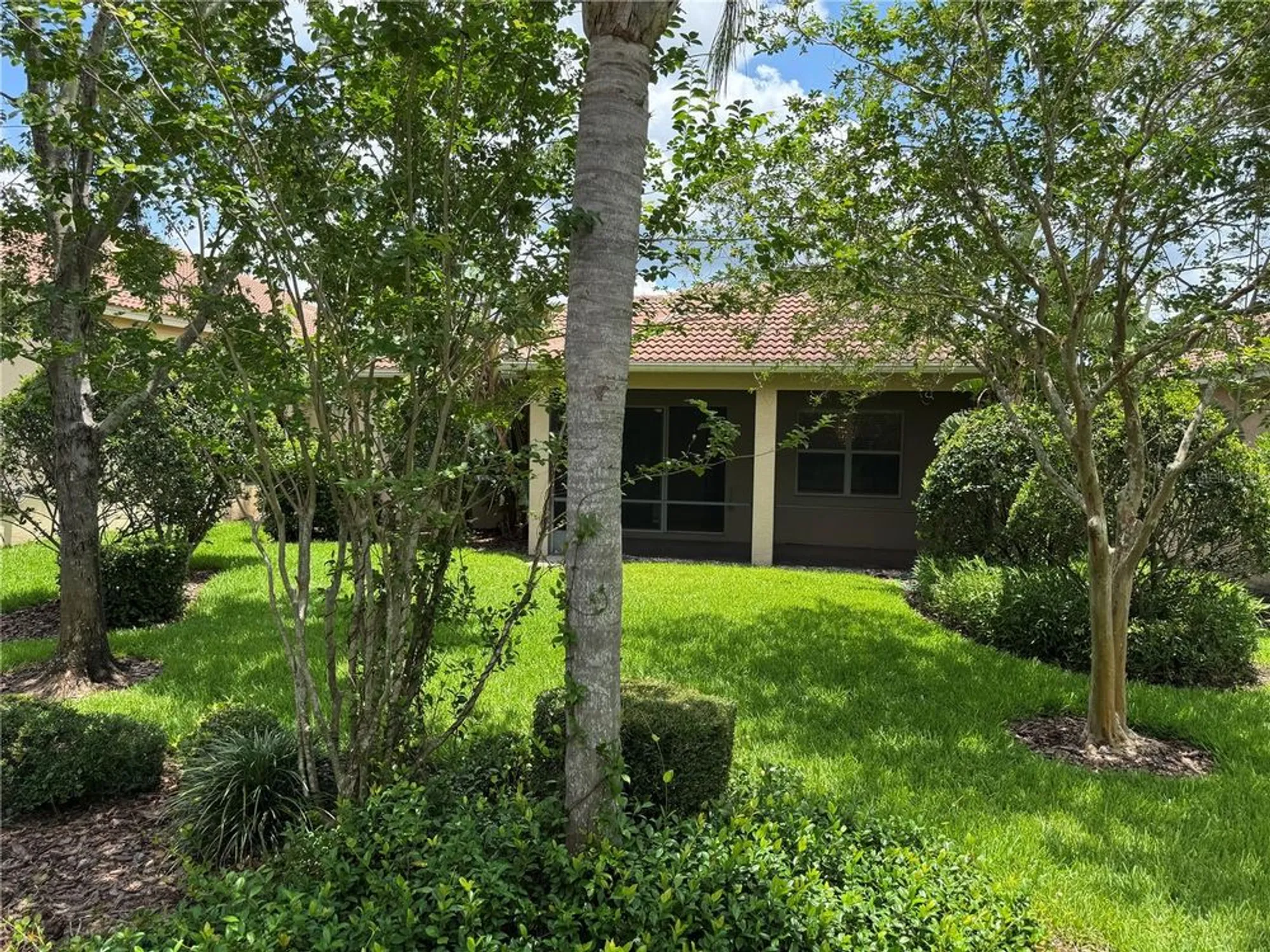 Property Slideshow image 18 of 40 | 4938 sandy brook cir, Wimauma, FL, 33598