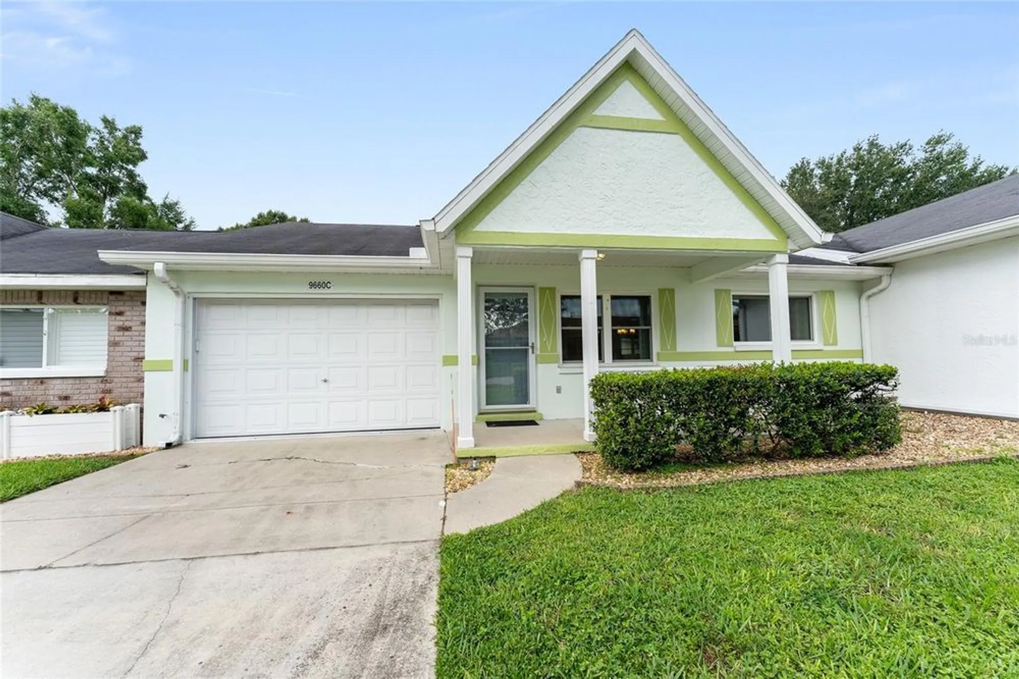 Property Slideshow image 7 of 61 | 9660 sw 92nd ct c, Ocala, FL, 34481