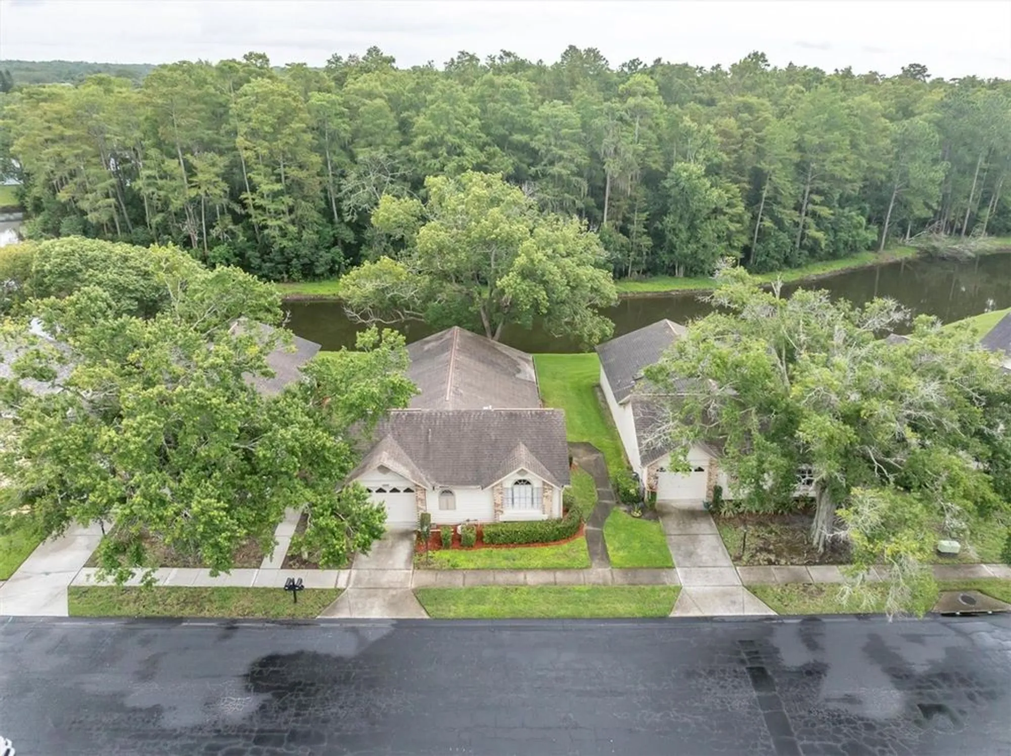 Property Slideshow image 4 of 38 | 4720 sheffield dr # 4720, New Port Richey, FL, 34655