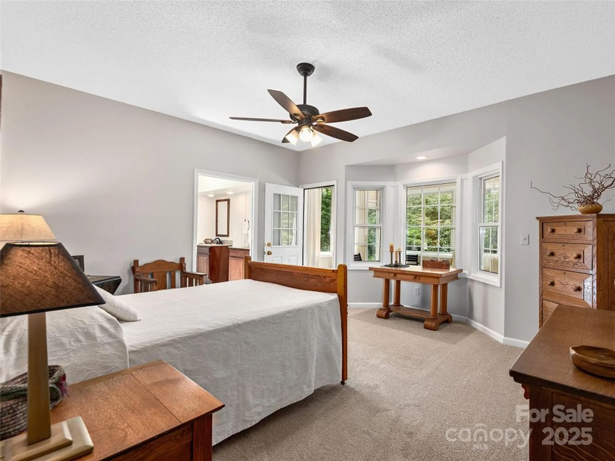 Property Slideshow image 14 of 37 | 306 croydon dr, Hendersonville, NC, 28791