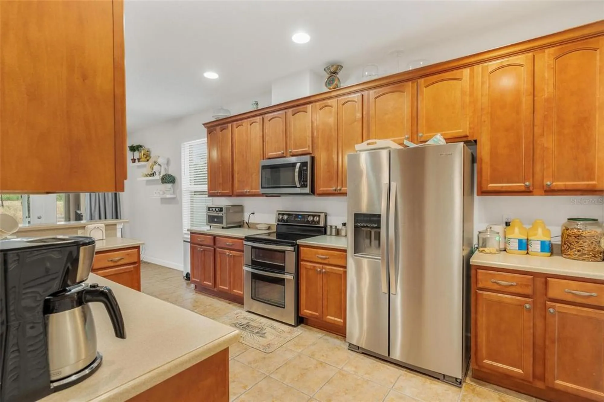 Property Slideshow image 18 of 44 | 6342 sanders grove cir, Okahumpka, FL, 34762