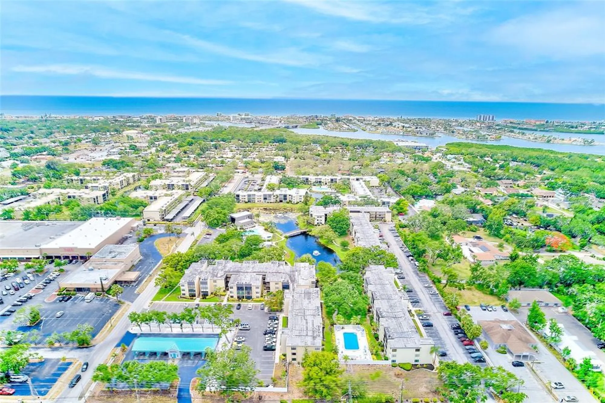 Property Slideshow image 26 of 35 | 14130 rosemary ln 4115, Largo, FL, 33774