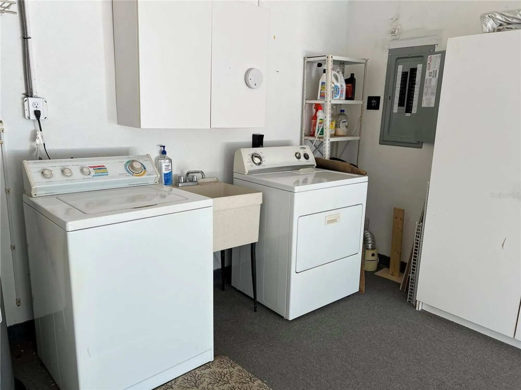 Property Slideshow image 29 of 33 | 1614 berwick ct d, Palm Harbor, FL, 34684