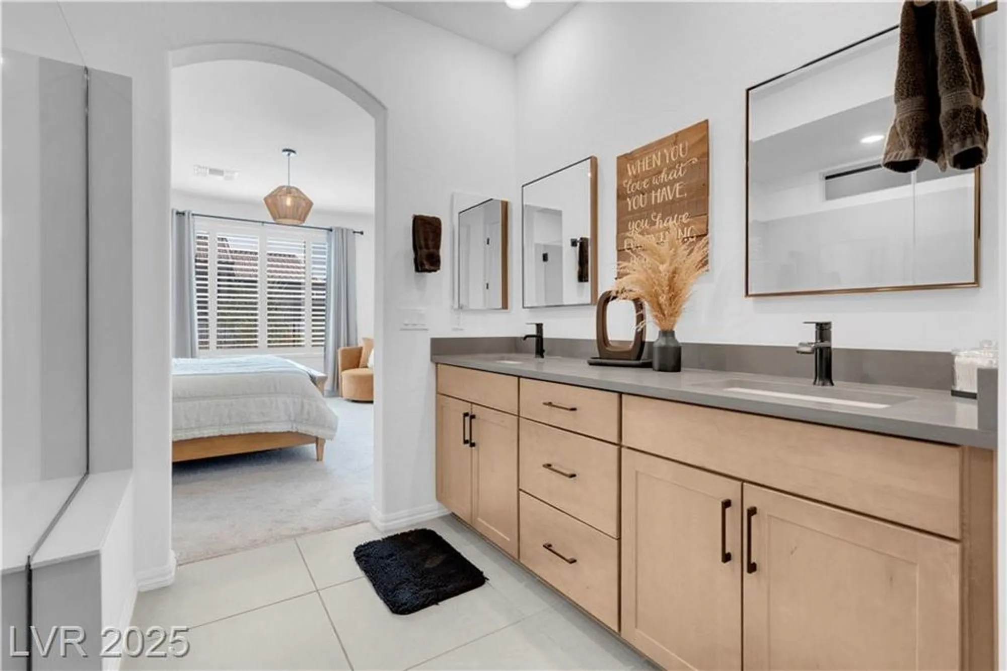 Property Slideshow image 30 of 69 | 124 lake oasis st, Henderson, NV, 89011