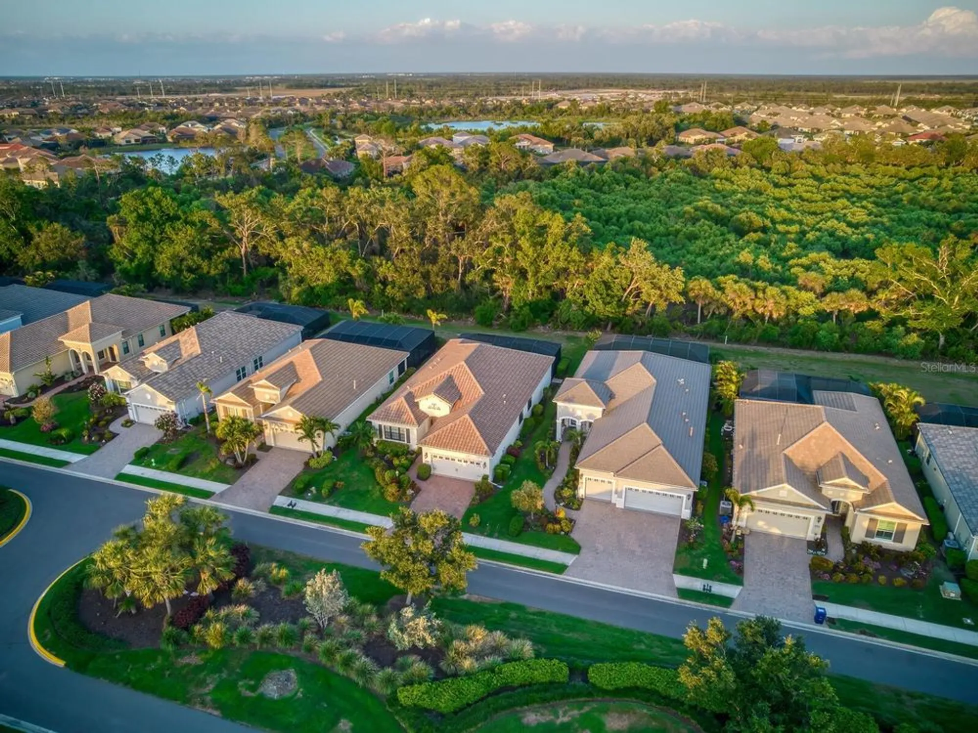 Property Slideshow image 37 of 67 | 27336 driver ln, Englewood, FL, 34223