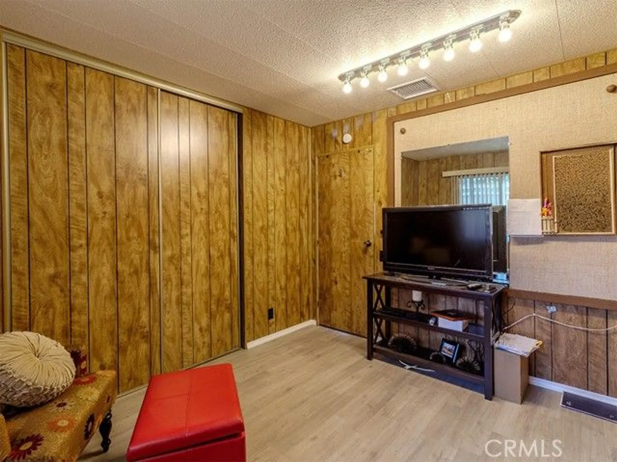 Property Slideshow image 11 of 16 | 2662 silver oak way, Hemet, CA, 92545