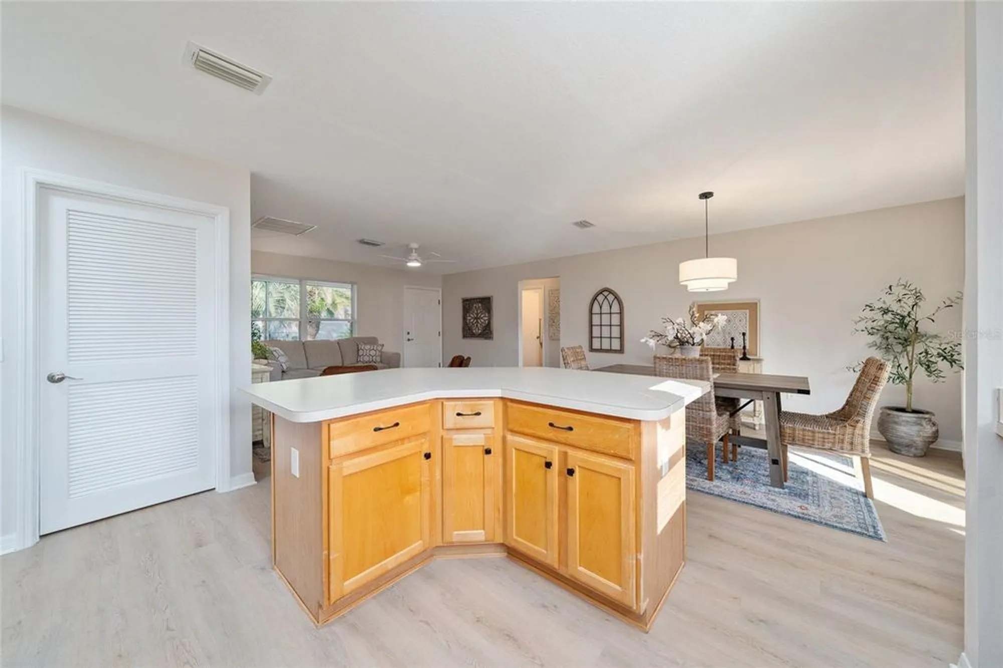 Property Slideshow image 18 of 46 | 2434 tatum ter, The Villages, FL, 32162