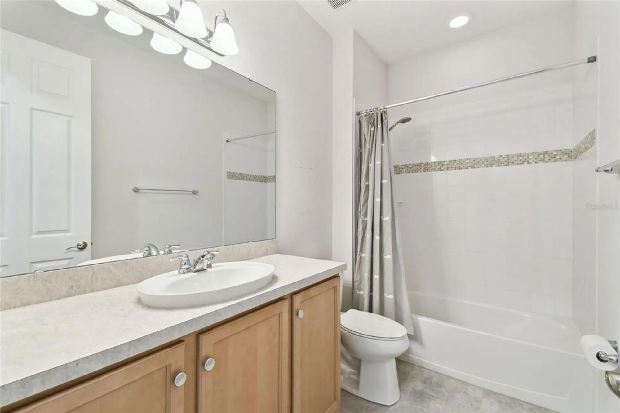 Property Slideshow image 23 of 54 | 726 irvine ranch rd, Kissimmee, FL, 34759