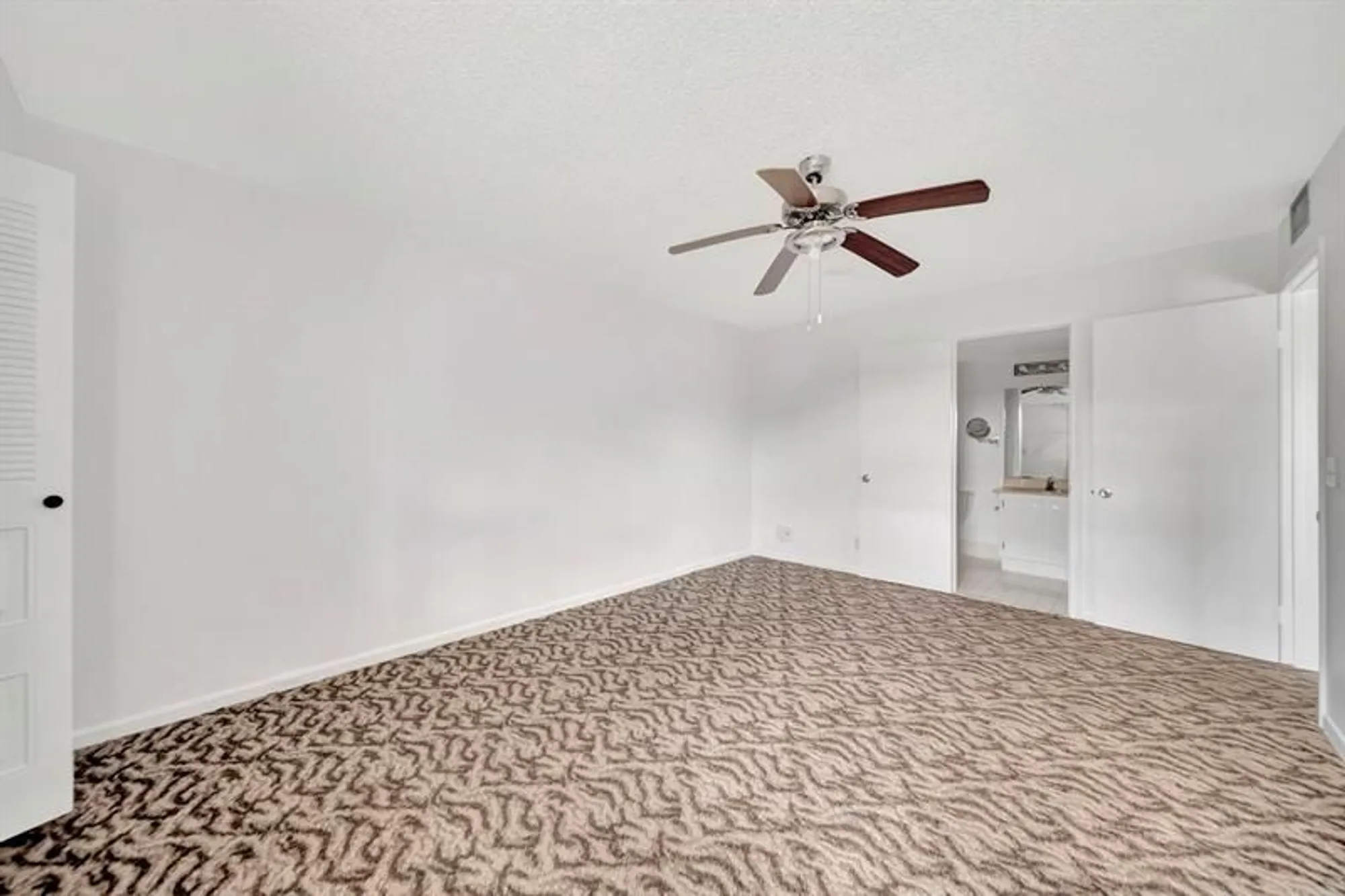 Property Slideshow image 37 of 56 | 13250 sw 7th ct apt 402l, Pembroke Pines, FL, 33027