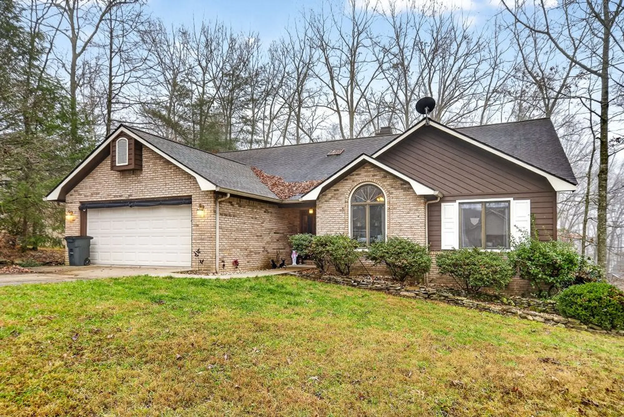 Property Slideshow image 27 of 29 | 213 lakeside dr, Crossville, TN, 38558