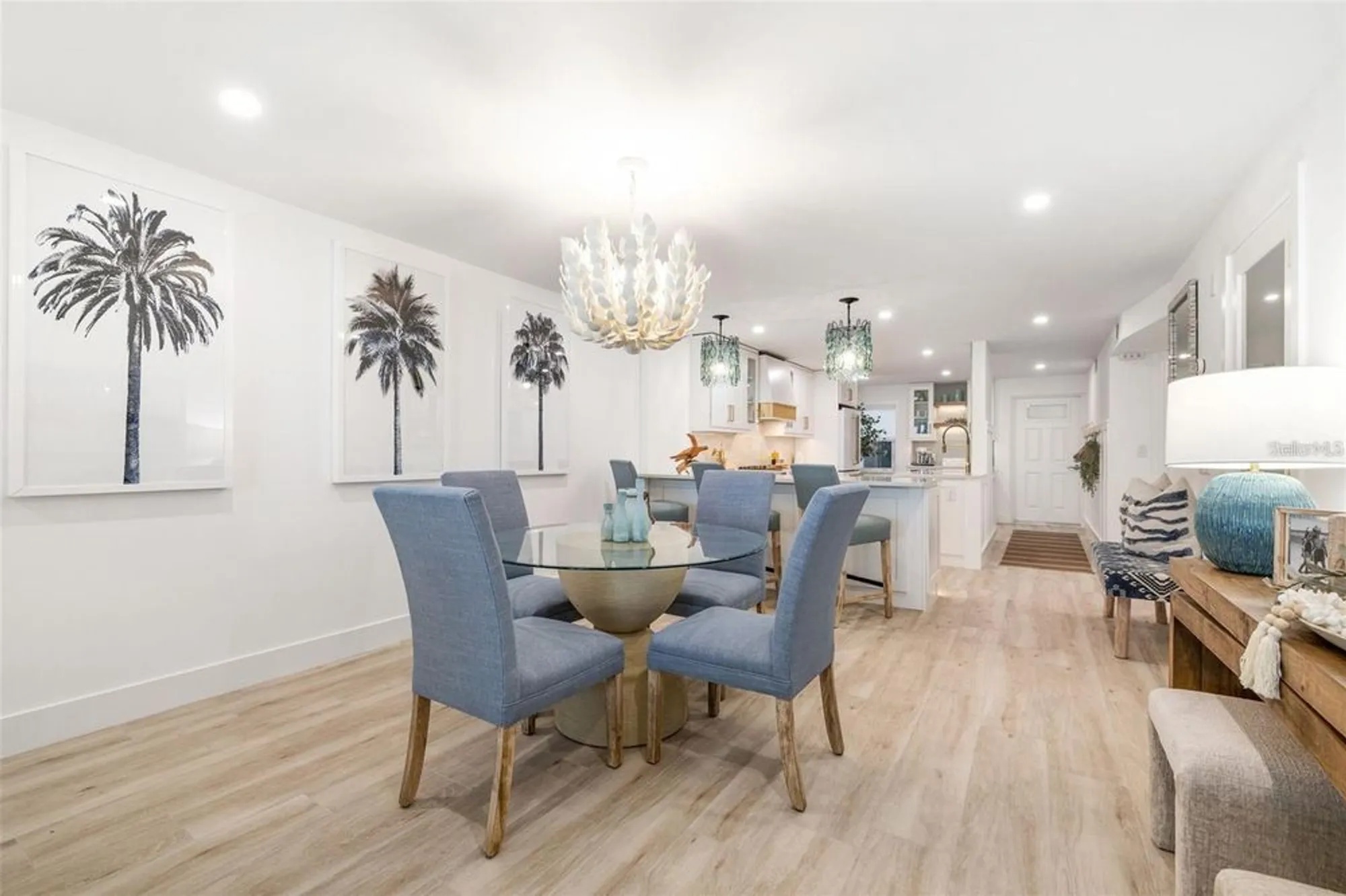 Property Slideshow image 22 of 69 | 19 whispering sands dr apt 302, Sarasota, FL, 34242