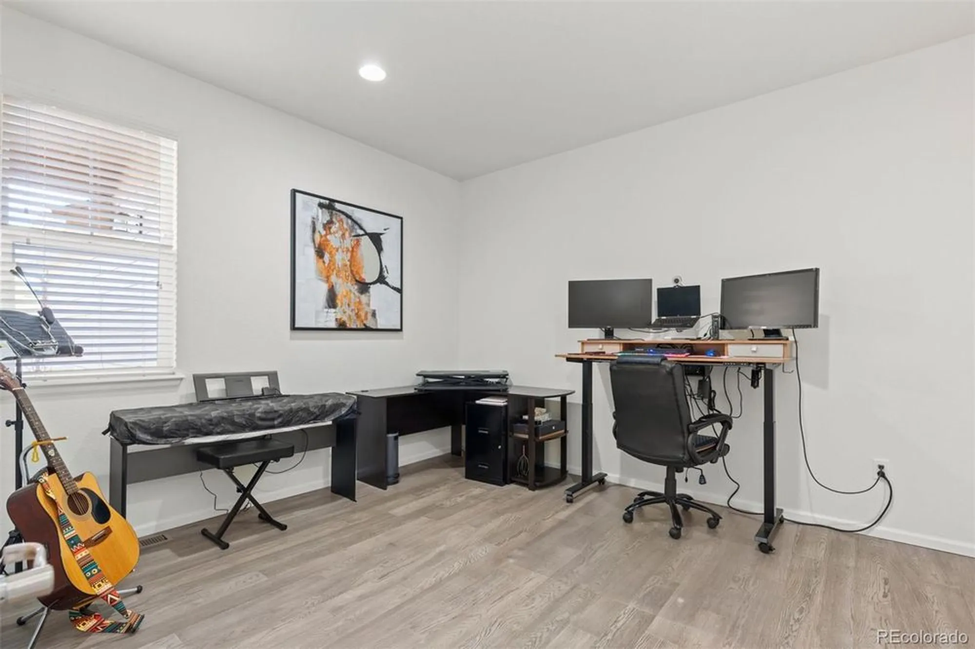 Property Slideshow image 23 of 40 | 6702 w asbury pl, Lakewood, CO, 80227