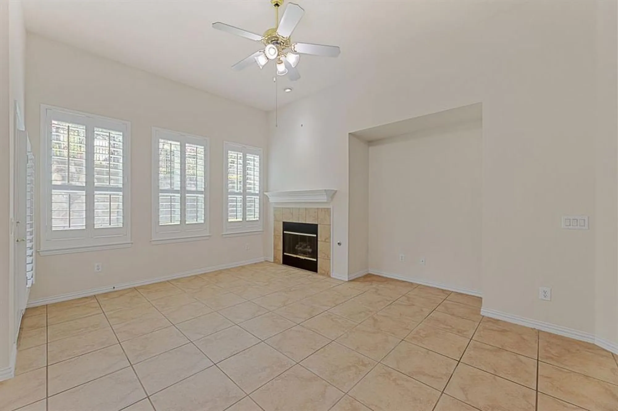 Property Slideshow image 9 of 38 | 719 scenic ranch cir, Fairview, TX, 75069