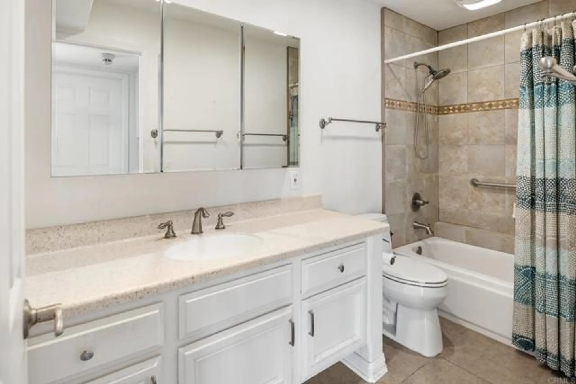 Property Slideshow image 17 of 41 | 4763 galicia way, Oceanside, CA, 92056