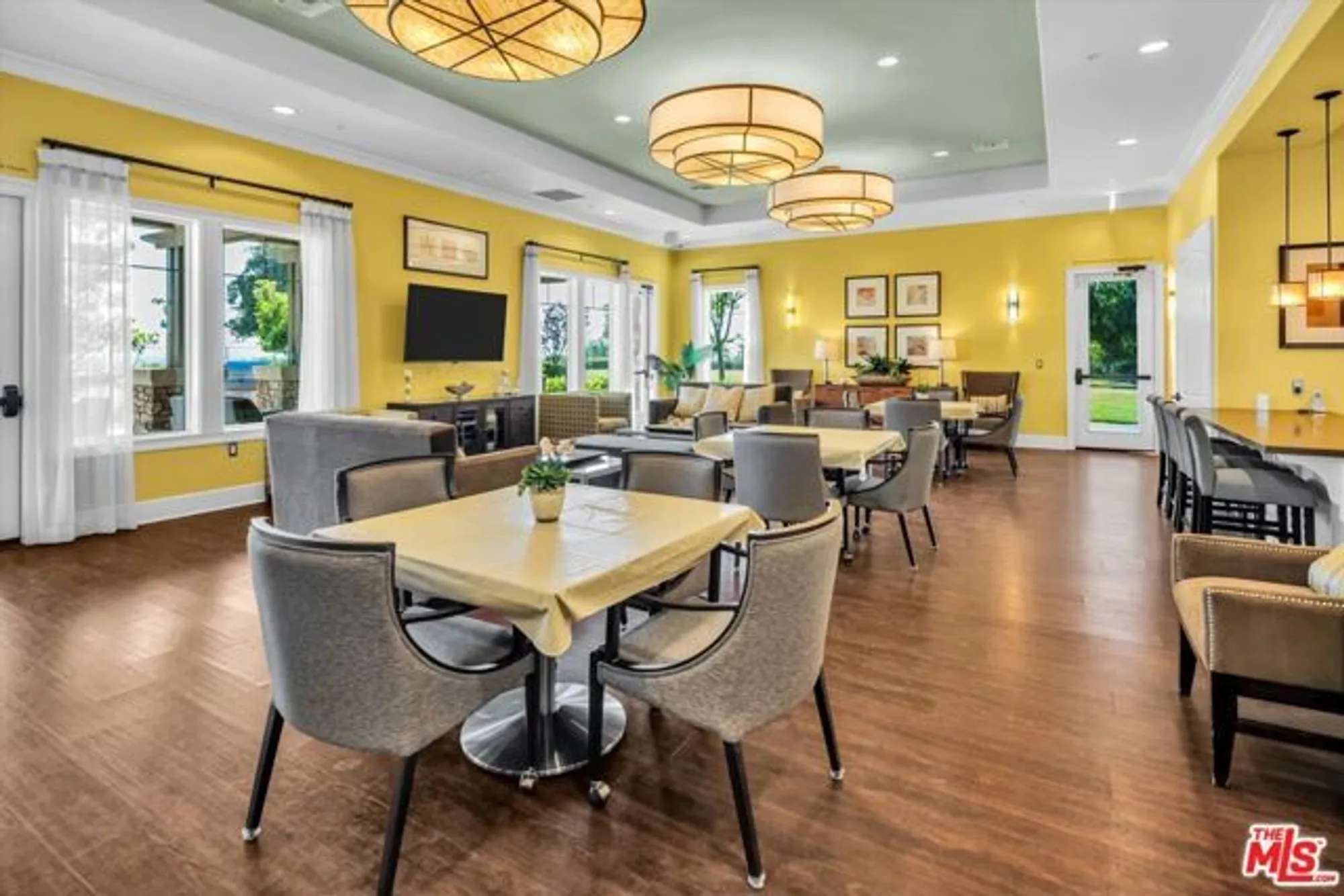 Property Slideshow image 31 of 39 | 180 kettle crk, Beaumont, CA, 92223