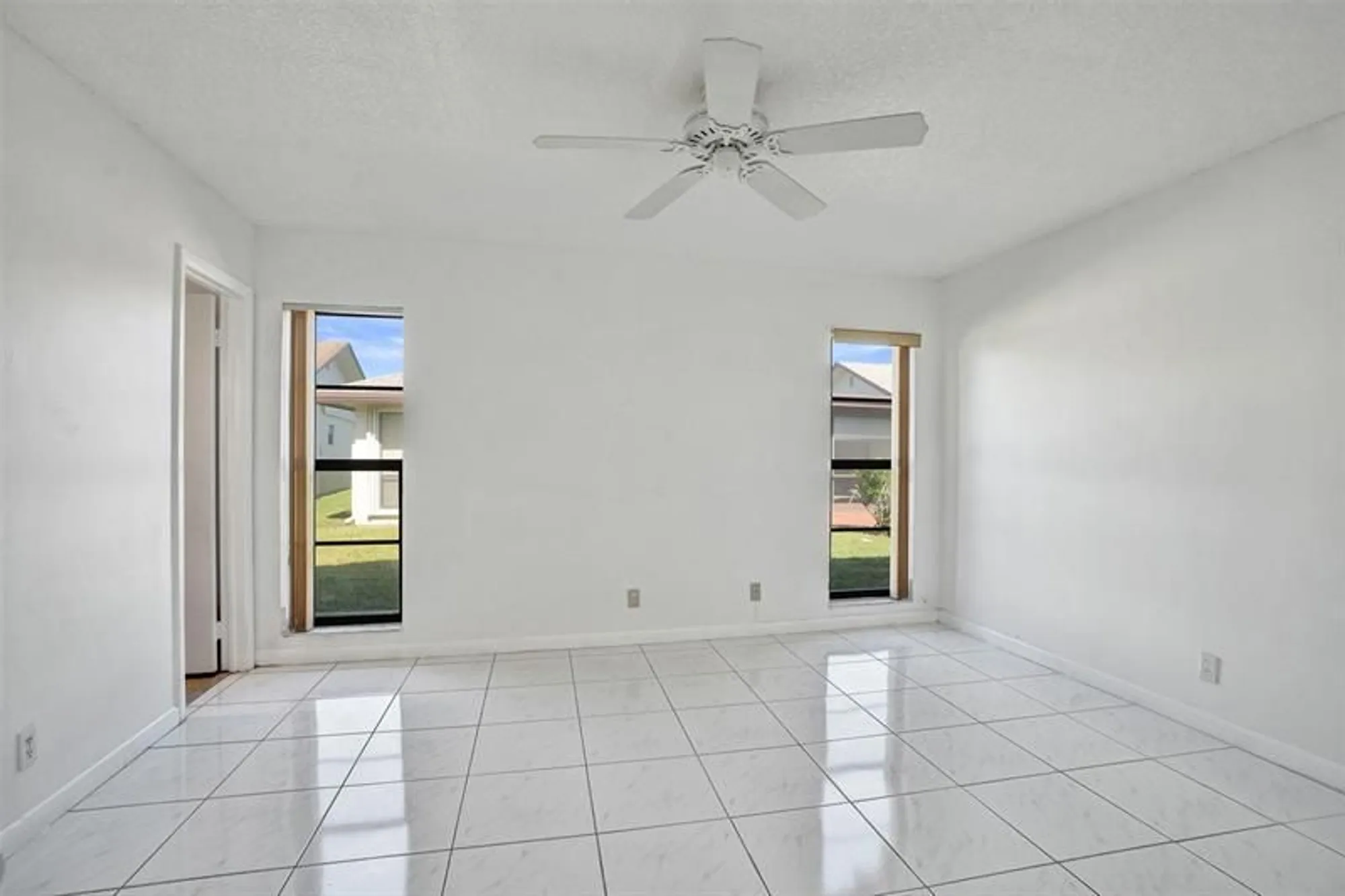 Property Slideshow image 20 of 68 | 2359 sw 16th dr, Deerfield Beach, FL, 33442