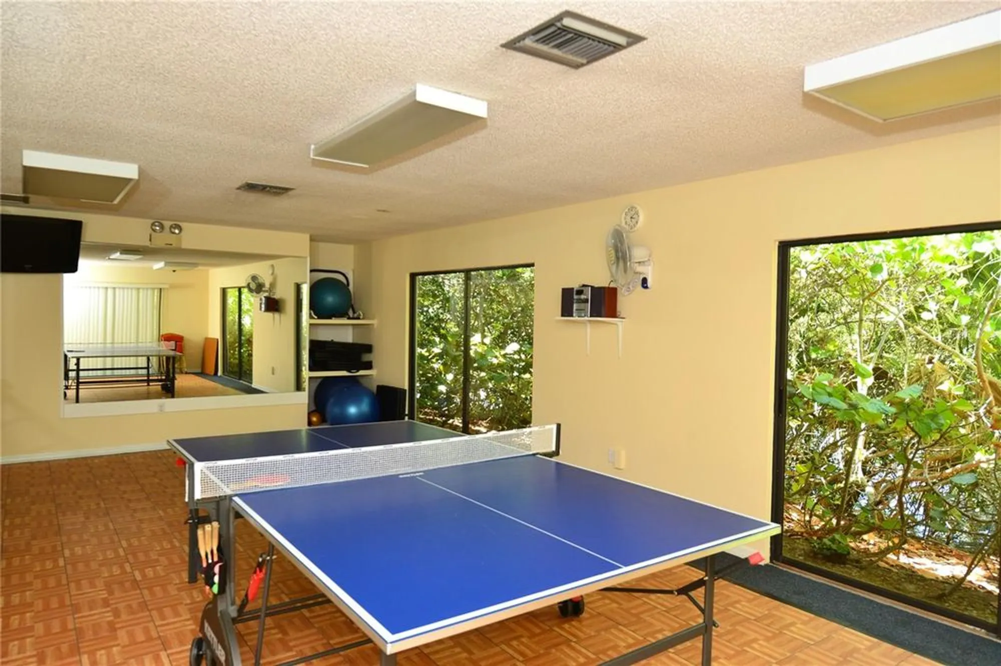 Property Slideshow image 40 of 41 | 5450 eagles point cir 405, Sarasota, FL, 34231