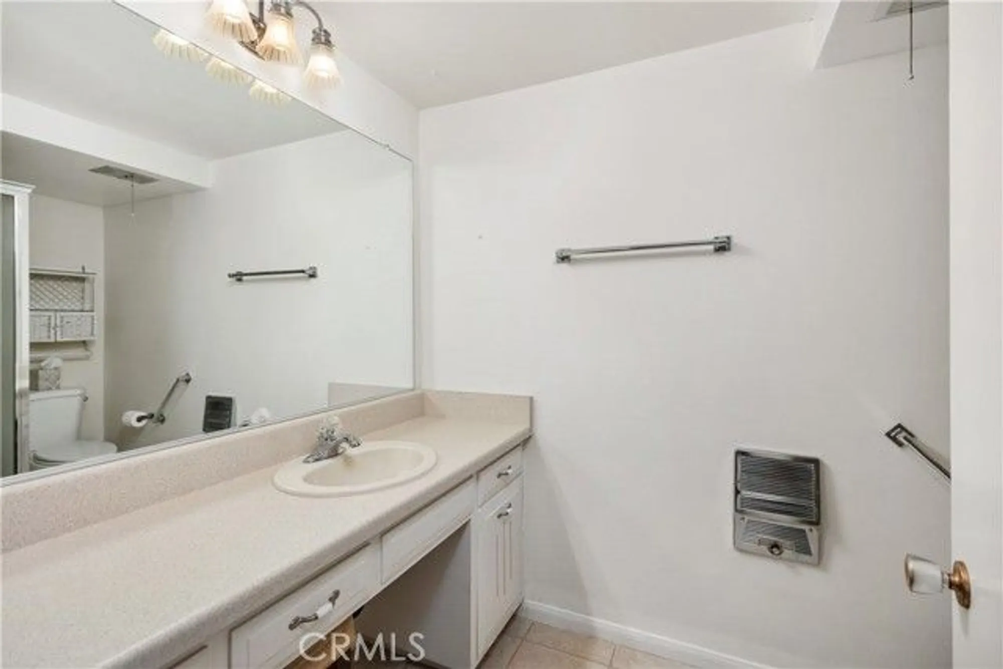 Property Slideshow image 18 of 45 | 124 via estrada d, Laguna Woods, CA, 92637