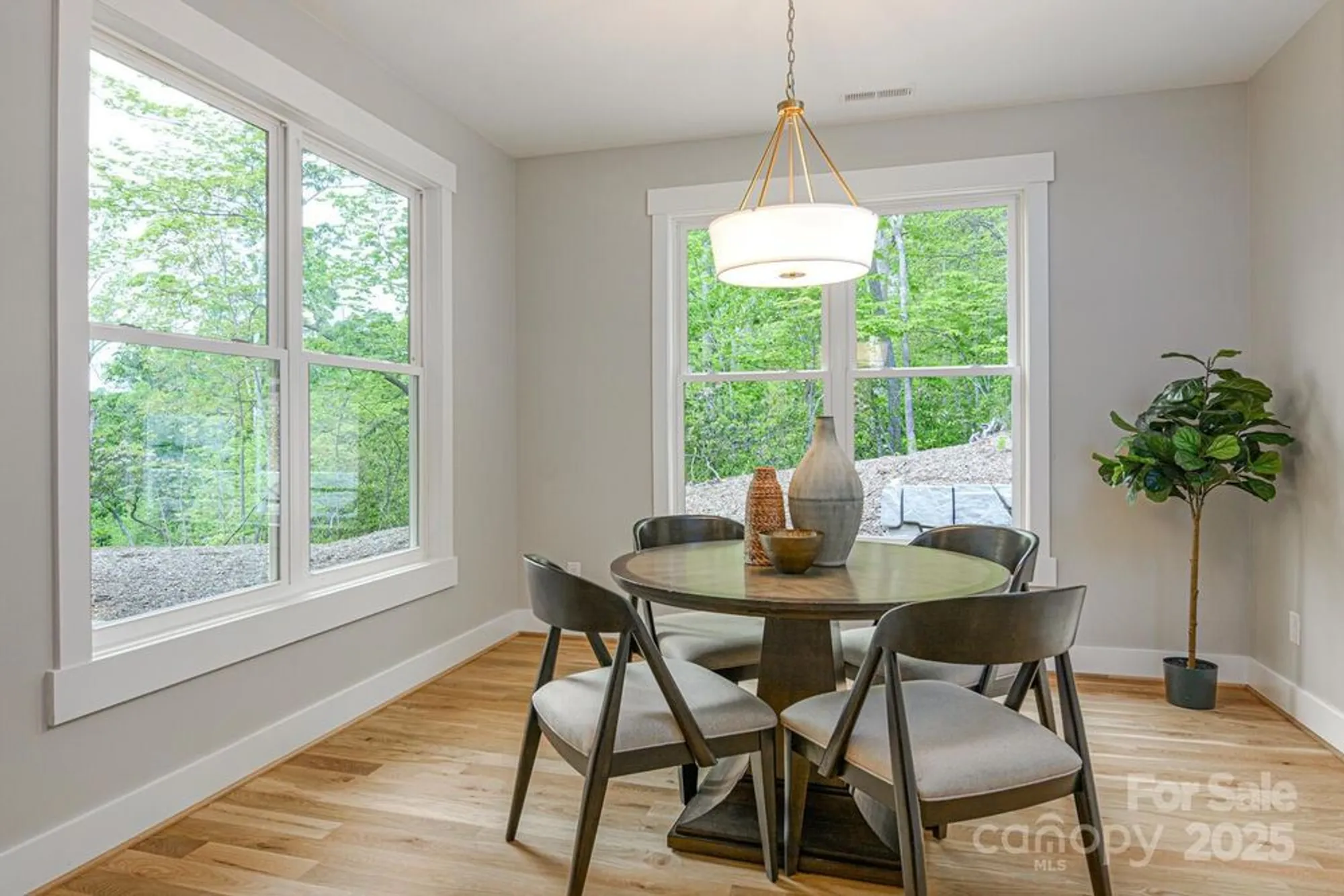 Property Slideshow image 22 of 48 | 131 dawn mist ct, Hendersonville, NC, 28791