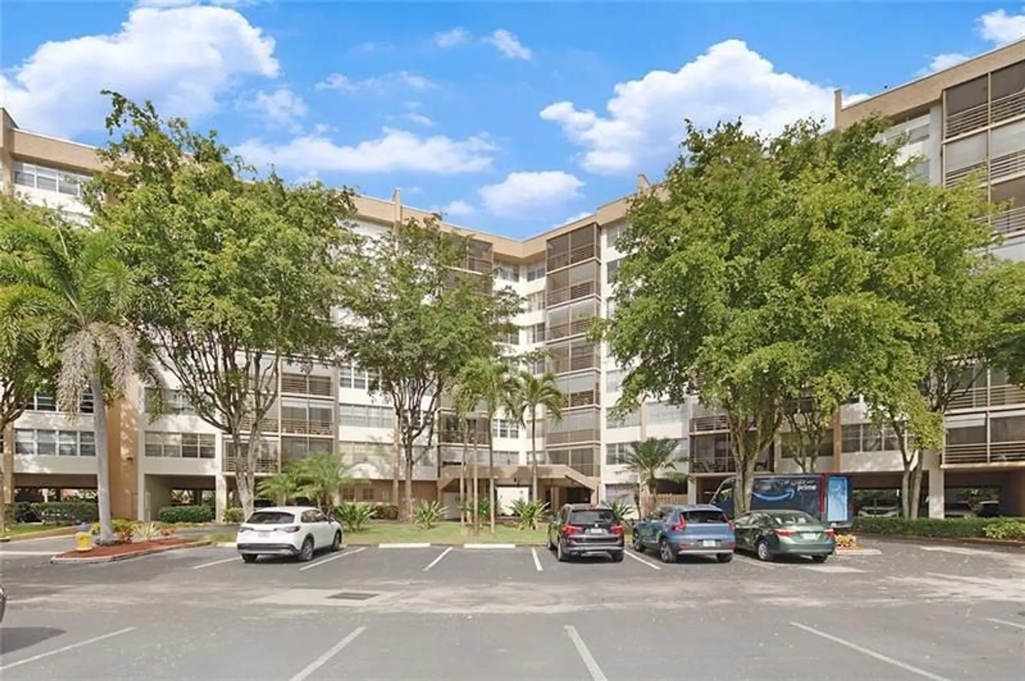 Property Slideshow image 26 of 26 | 1400 saint charles pl 616, Pembroke Pines, FL, 33026