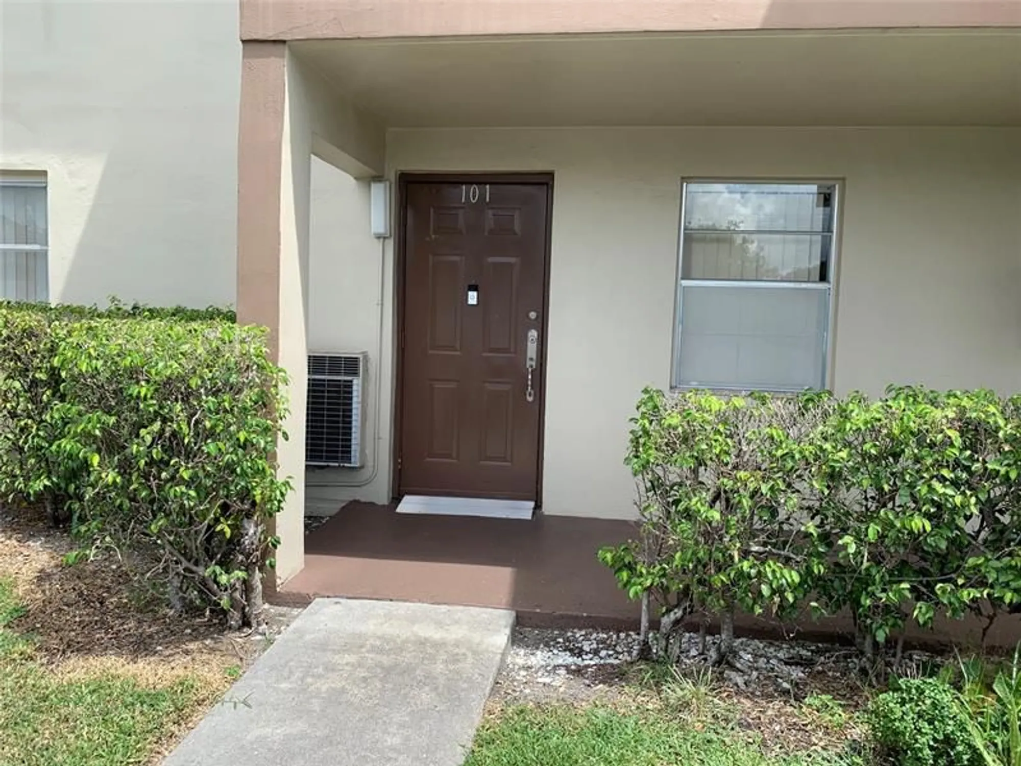 Property Slideshow image 28 of 50 | 7805 w atlantic blvd apt 101, Margate, FL, 33063