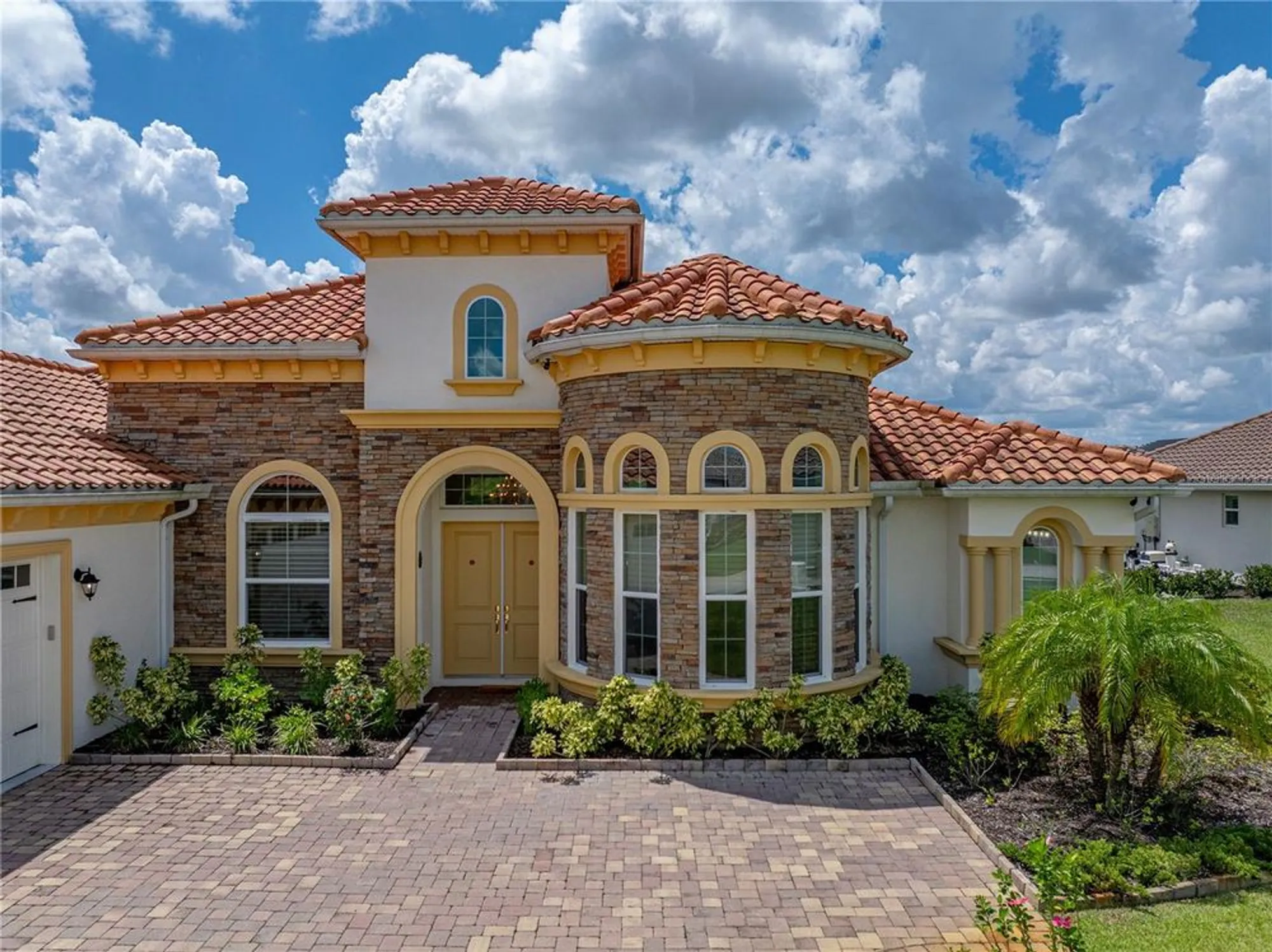 Property Slideshow image 3 of 100 | 13753 carryback dr, Dade City, FL, 33525