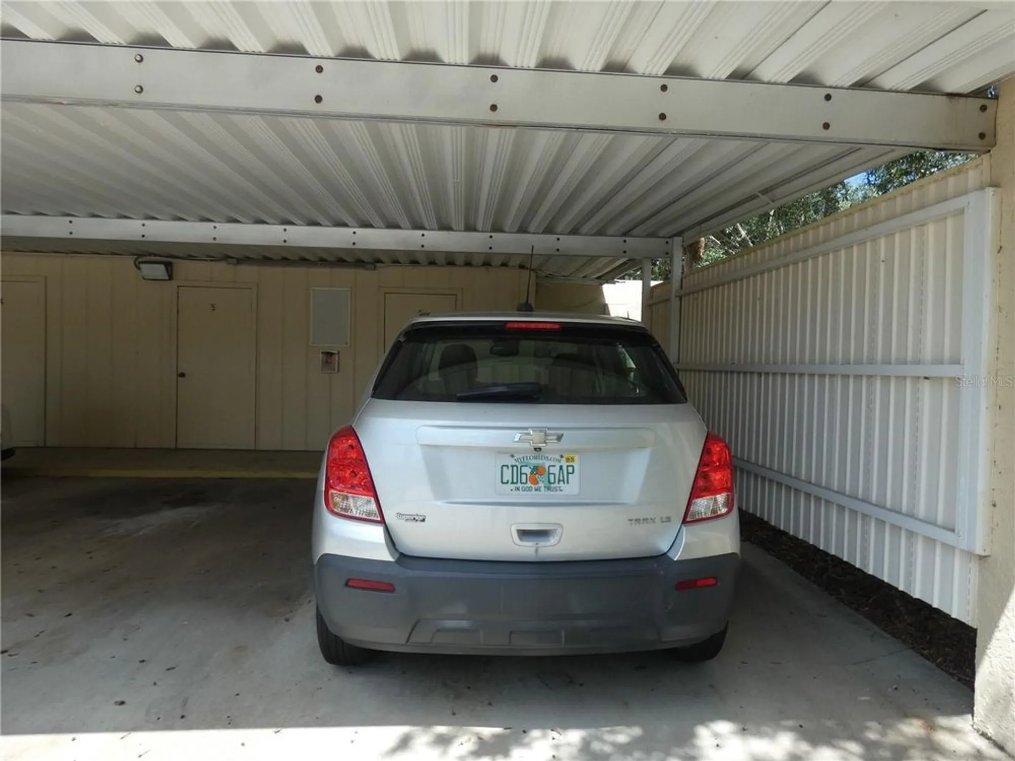 Property Slideshow image 32 of 33 | 11231 dollar lake dr apt 6, Port Richey, FL, 34668