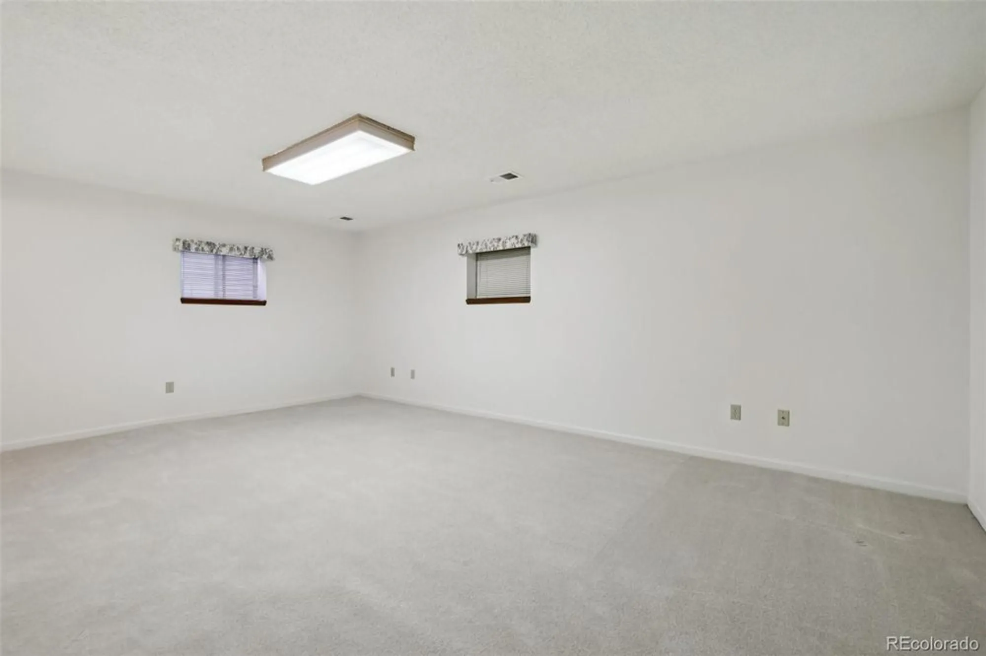 Property Slideshow image 23 of 47 | 6 abernathy ct, Highlands Ranch, CO, 80130