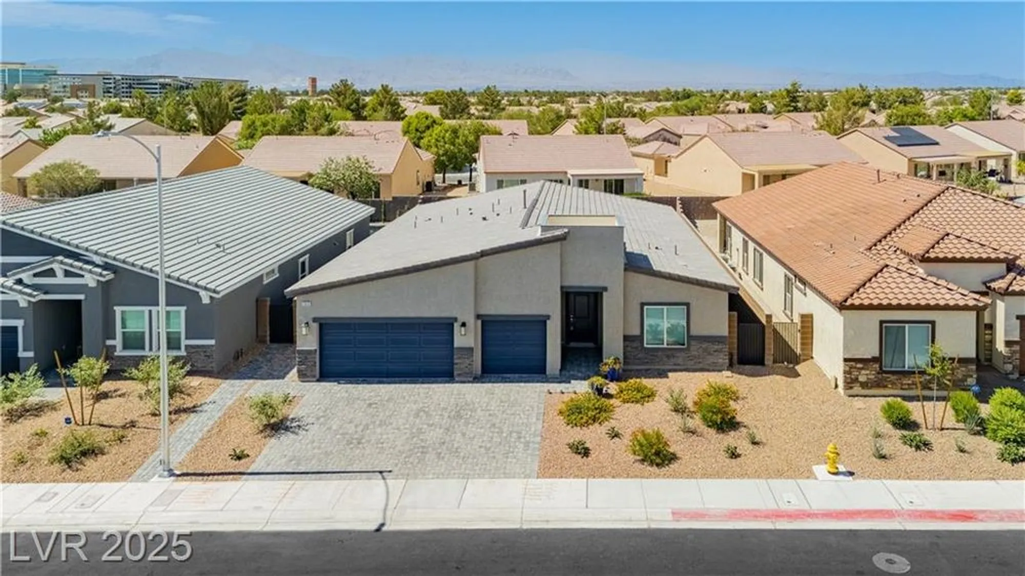 Property Slideshow image 35 of 47 | 7511 phoenix falls st, North Las Vegas, NV, 89084