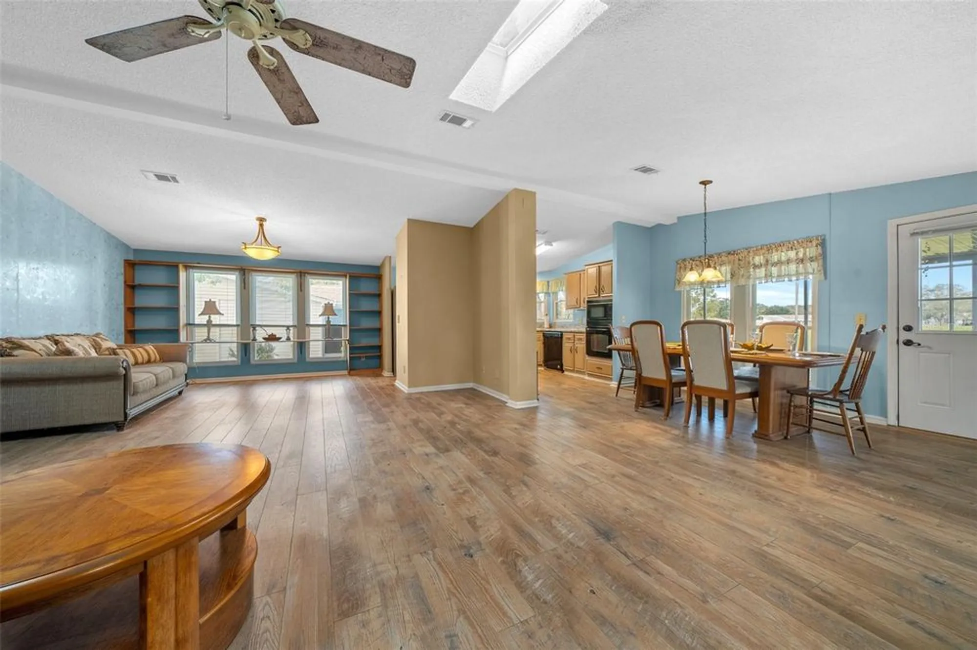 Property Slideshow image 31 of 51 | 1717 lilly ln, Lady Lake, FL, 32159