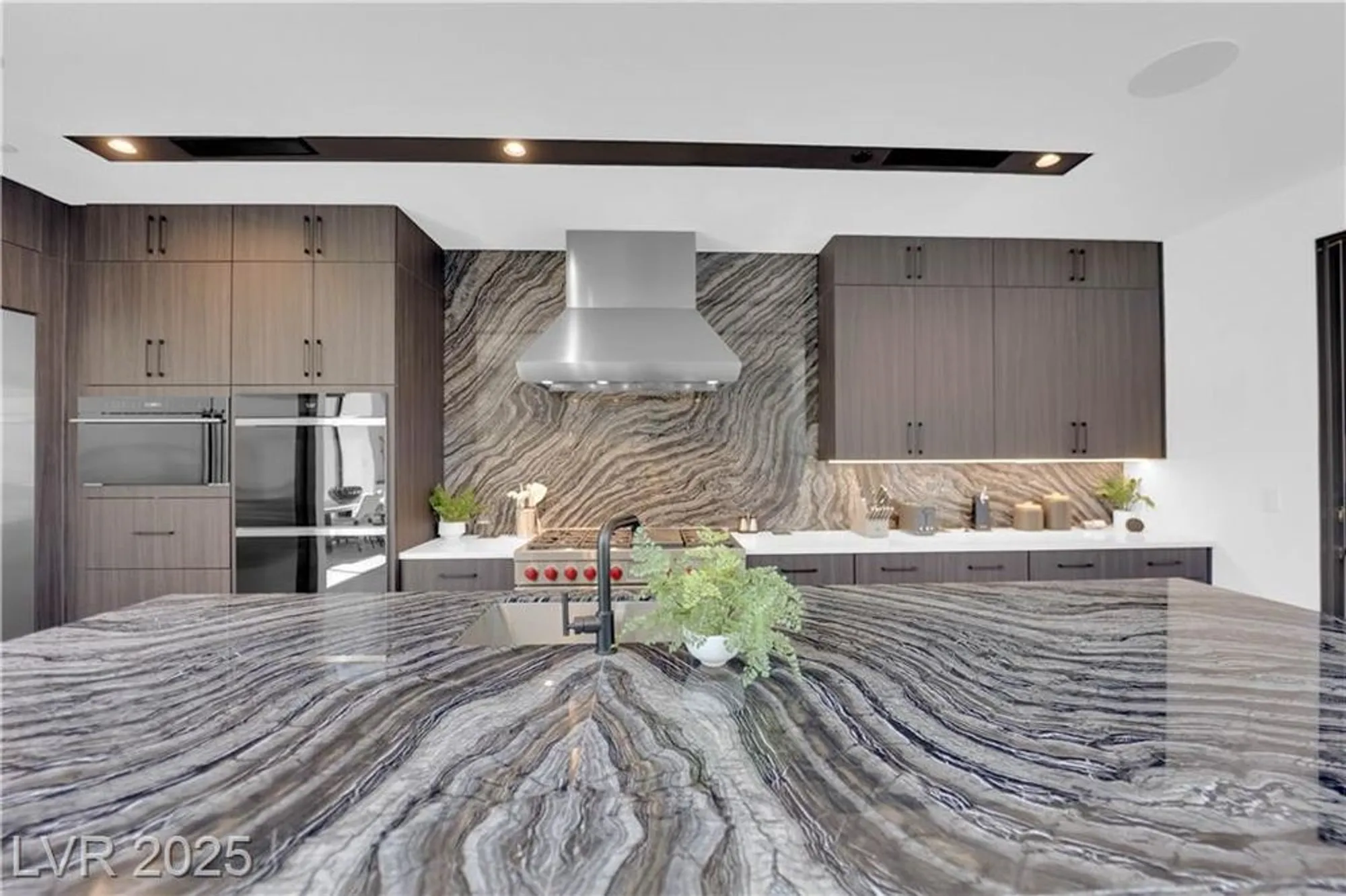 Property Slideshow image 21 of 95 | 16 canyon shores pl, Henderson, NV, 89011