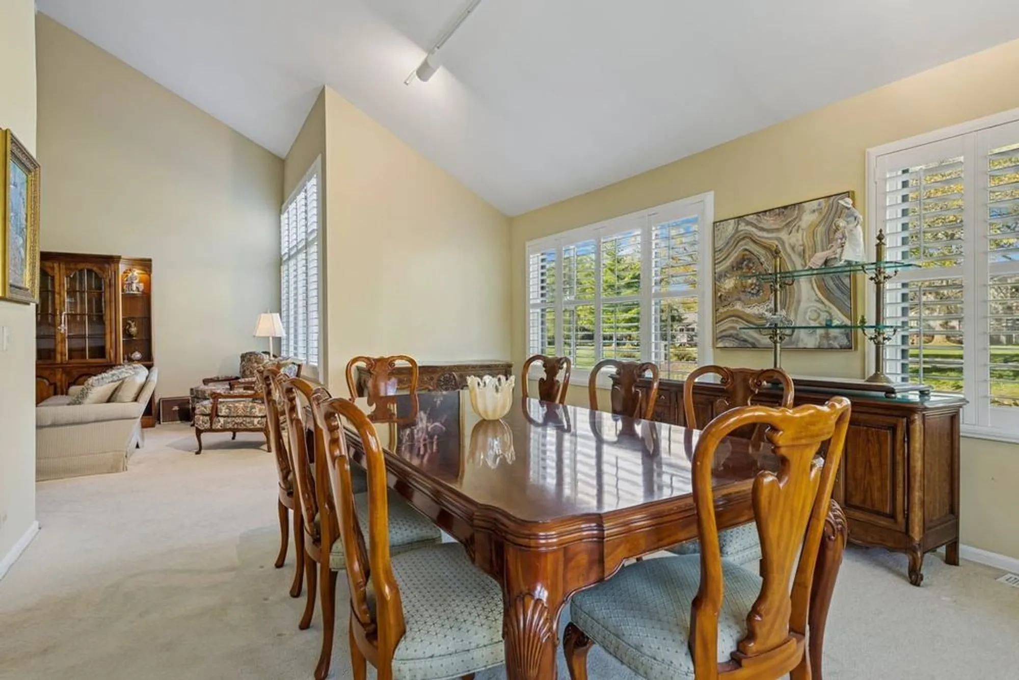 Property Slideshow image 12 of 55 | 868 longmeadow ct, Lake Barrington, IL, 60010