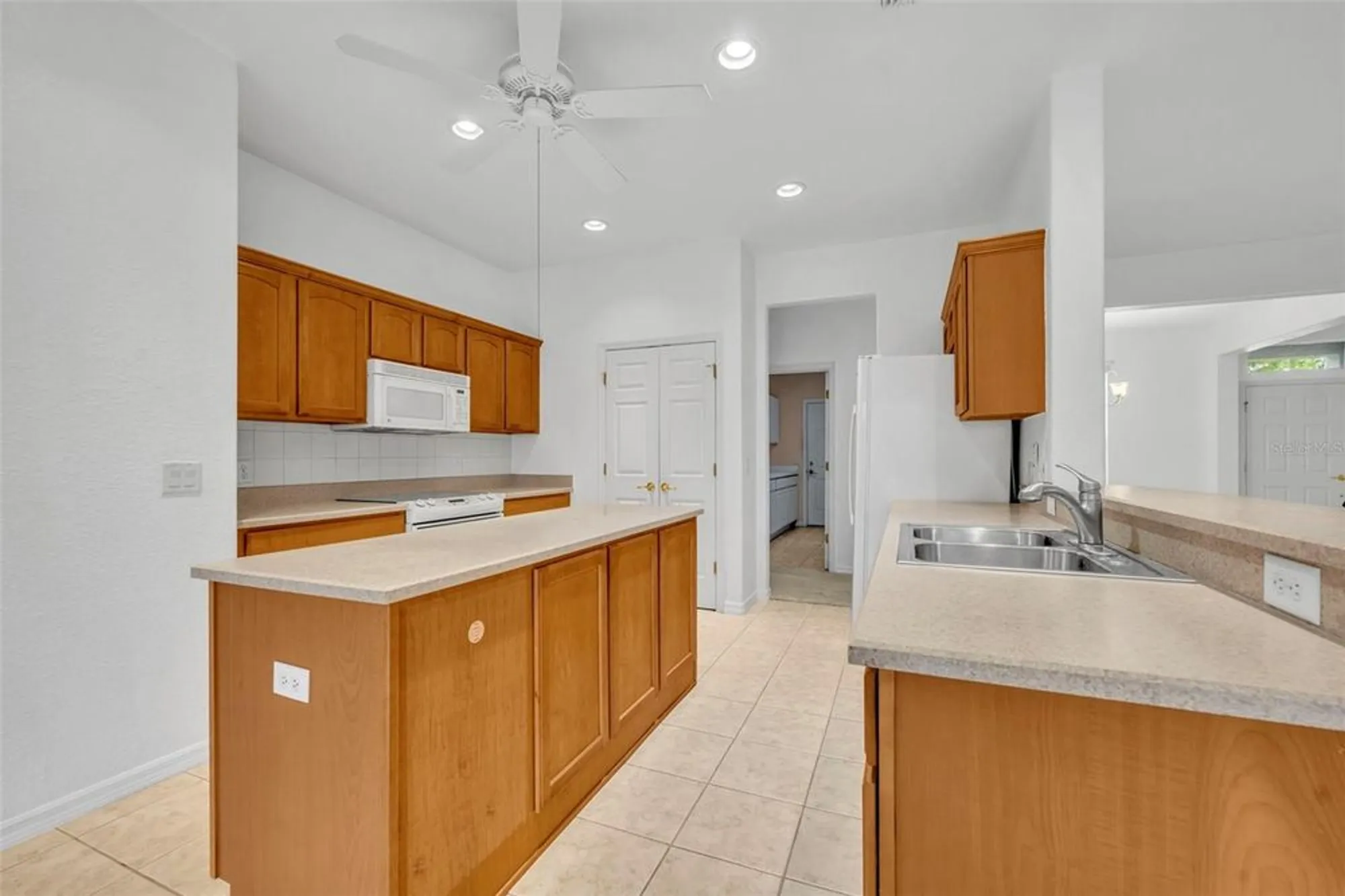 Property Slideshow image 17 of 43 | 12176 se 91st ave, Summerfield, FL, 34491