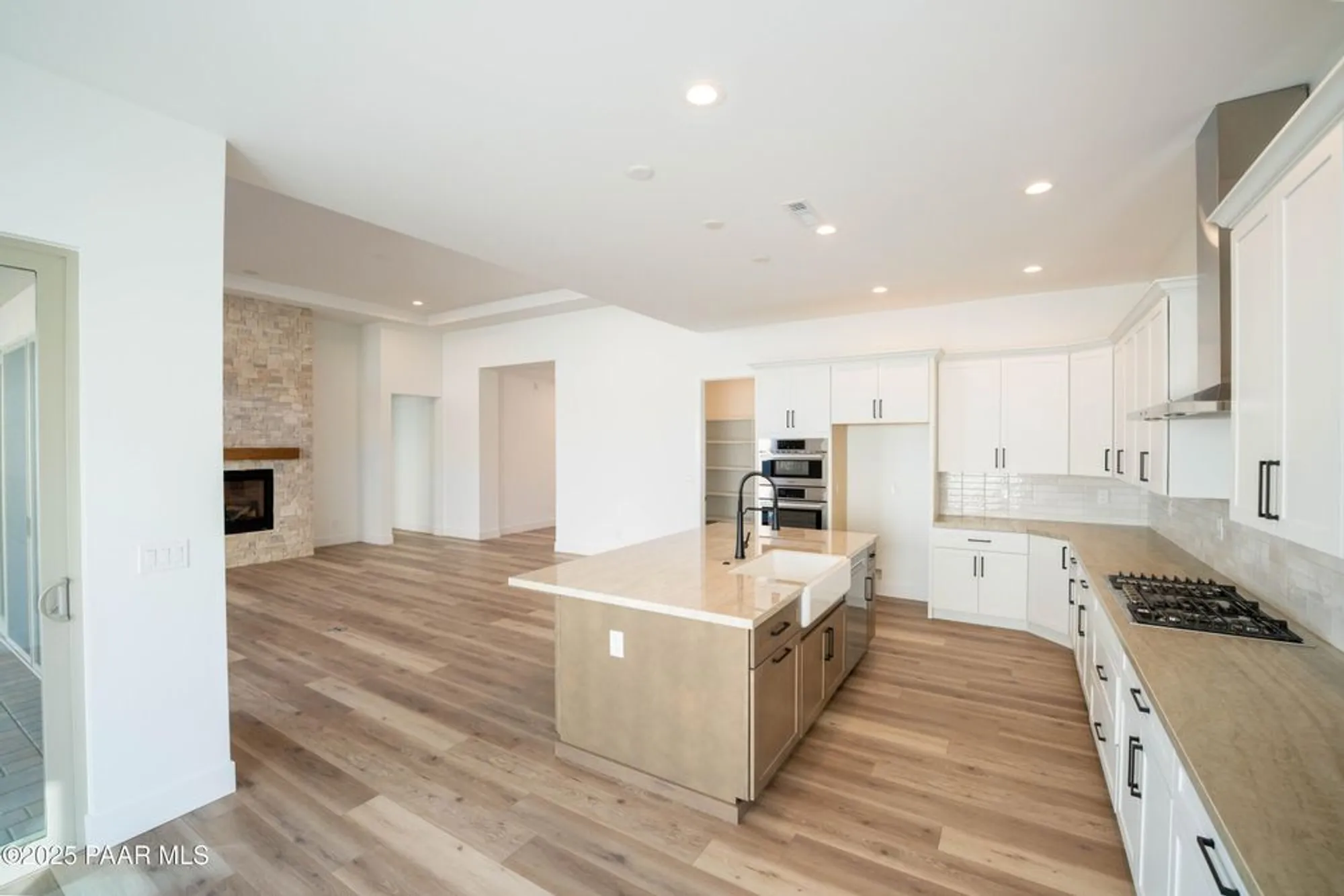 Property Slideshow image 18 of 20 | 1116 s lakeview dr, Prescott, AZ, 86301