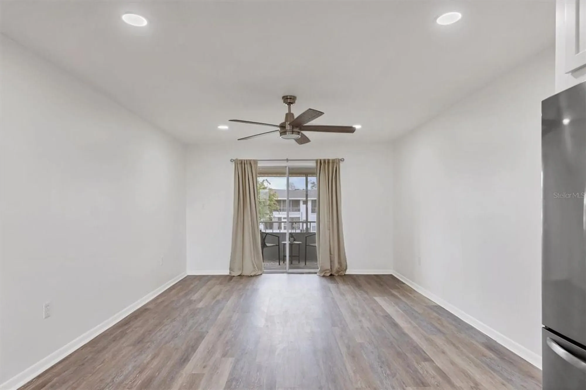 Property Slideshow image 11 of 29 | 102 46th avenue ter w apt 402, Bradenton, FL, 34207