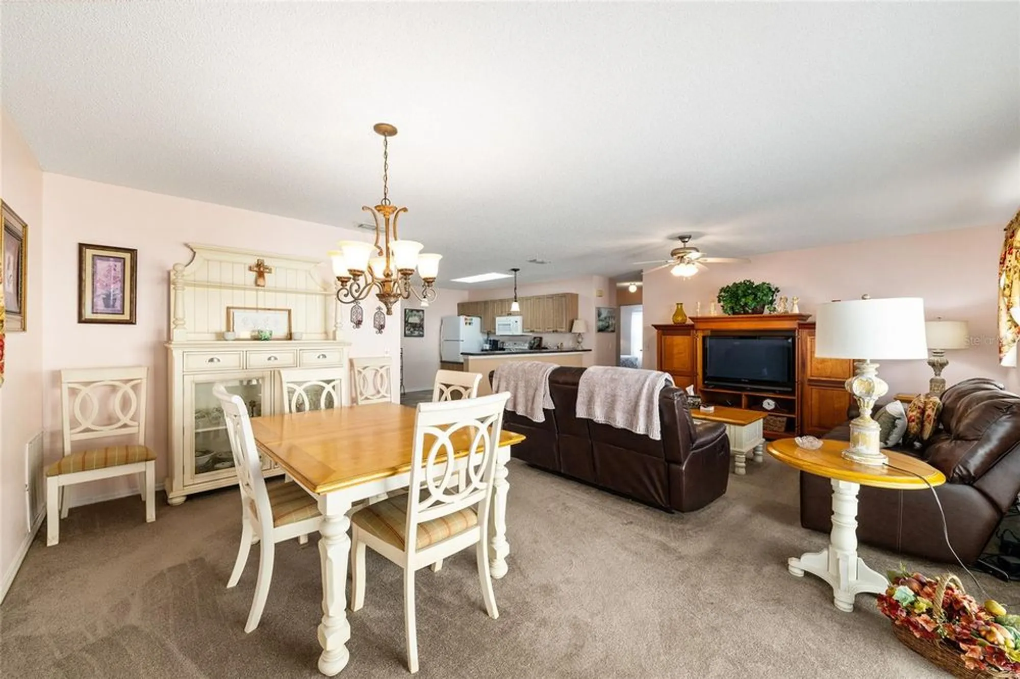 Property Slideshow image 11 of 47 | 1612 campos dr, The Villages, FL, 32162