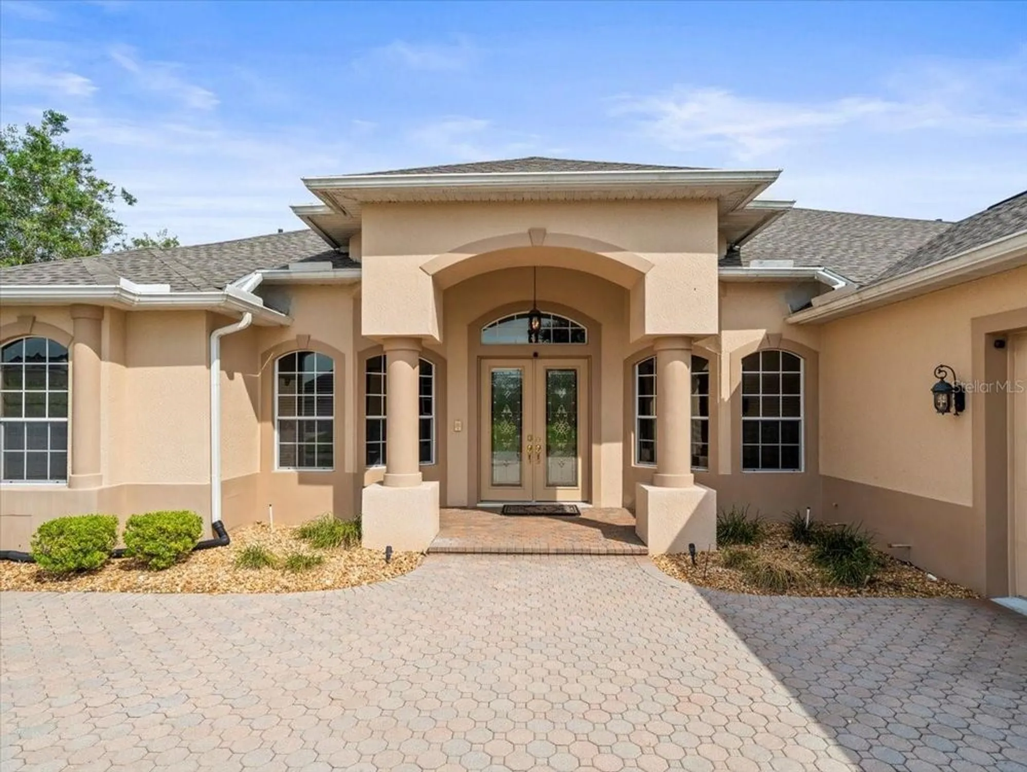 Property Slideshow image 4 of 87 | 9196 mississippi run, Weeki Wachee, FL, 34613