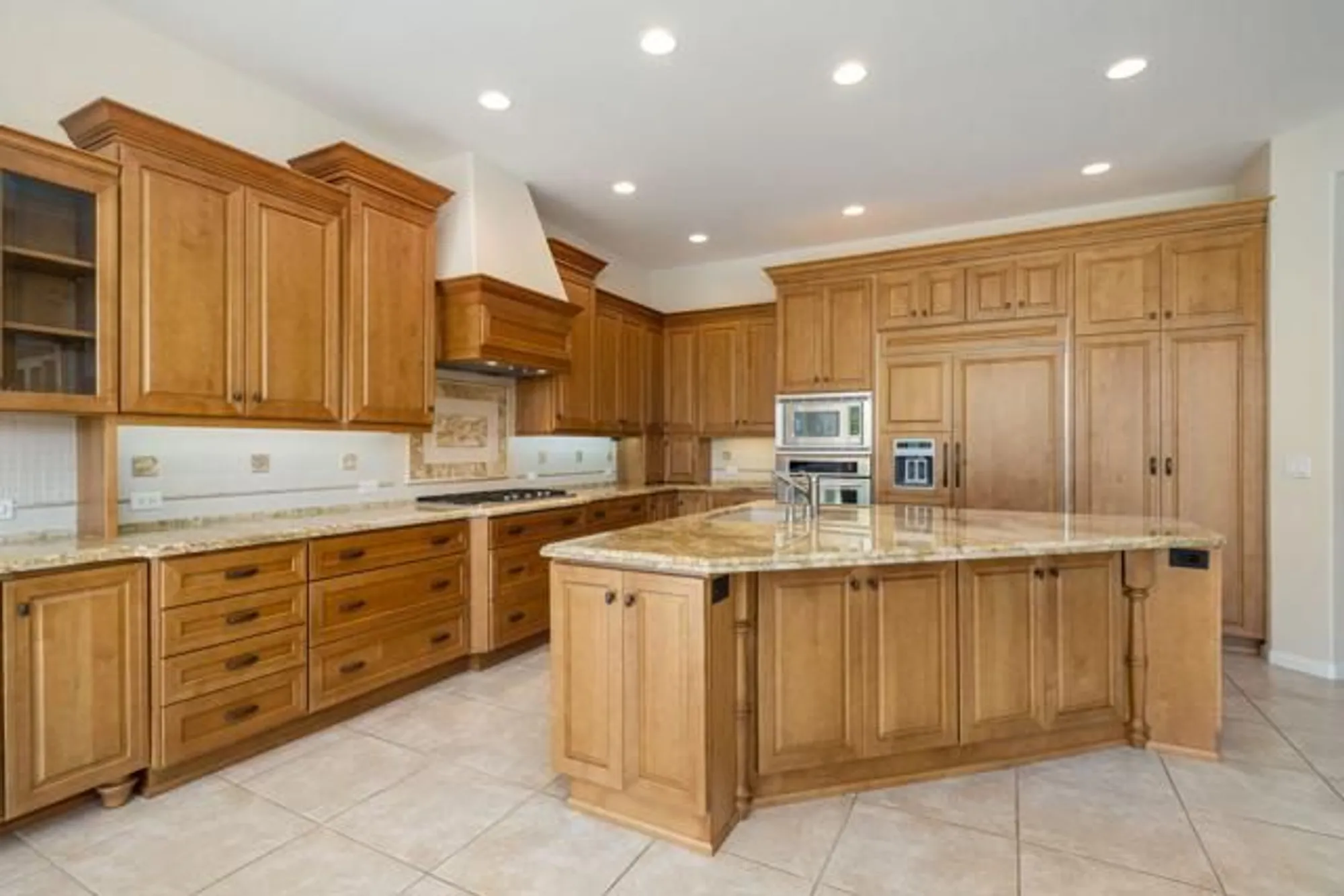 Property Slideshow image 23 of 48 | 81943 prism dr, La Quinta, CA, 92253