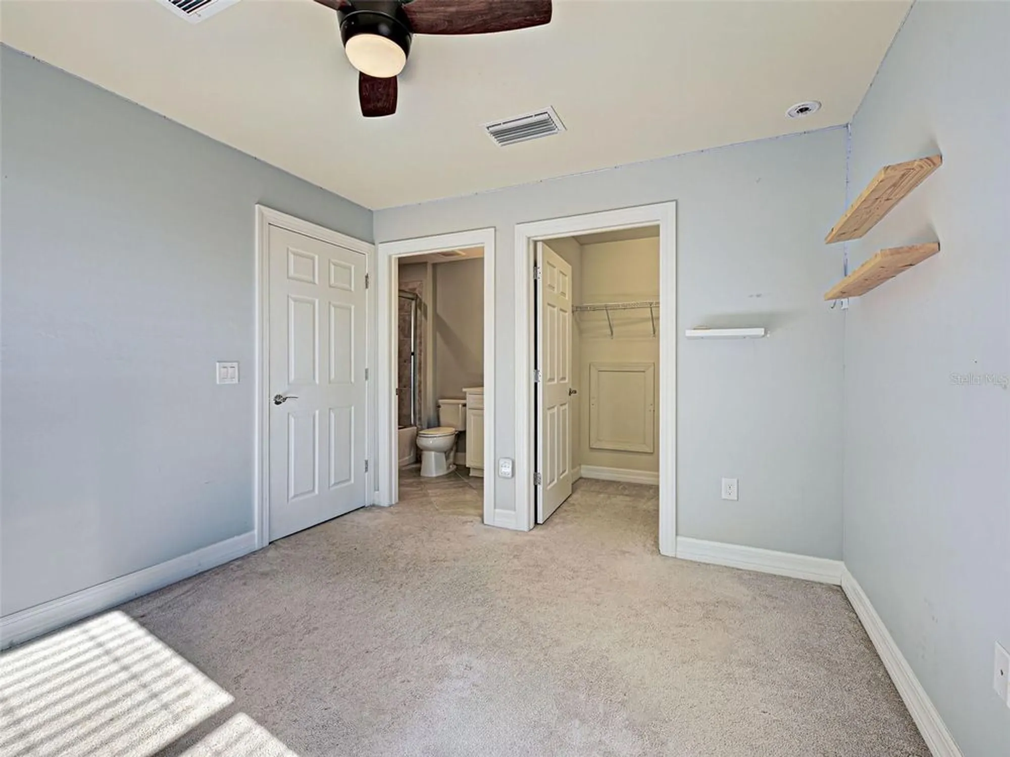 Property Slideshow image 38 of 99 | 13836 campoleone st, Venice, FL, 34293