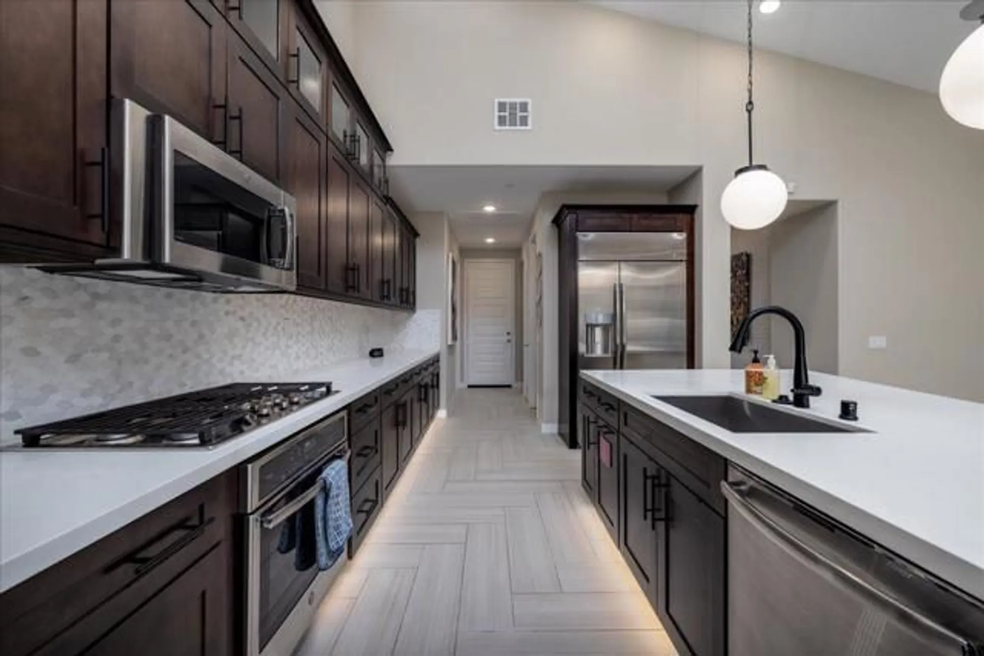 Property Slideshow image 12 of 78 | 1514 overpark ln, Beaumont, CA, 92223