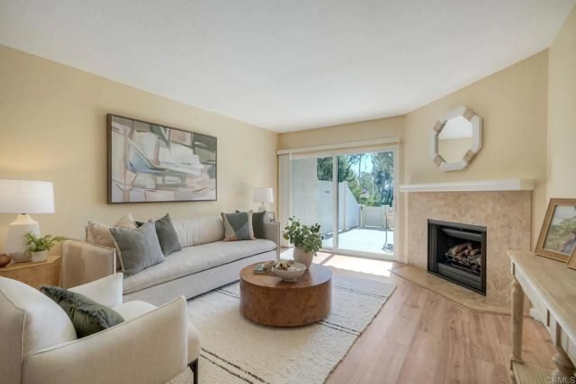 Property Slideshow image 9 of 28 | 220 s shorehang ln, Encinitas, CA, 92024