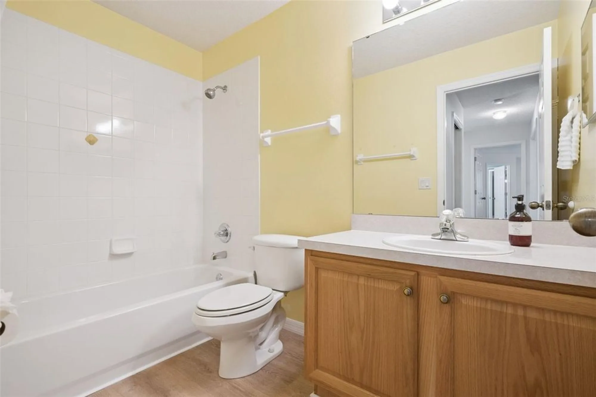 Property Slideshow image 15 of 37 | 24914 cranes roost cir, Leesburg, FL, 34748