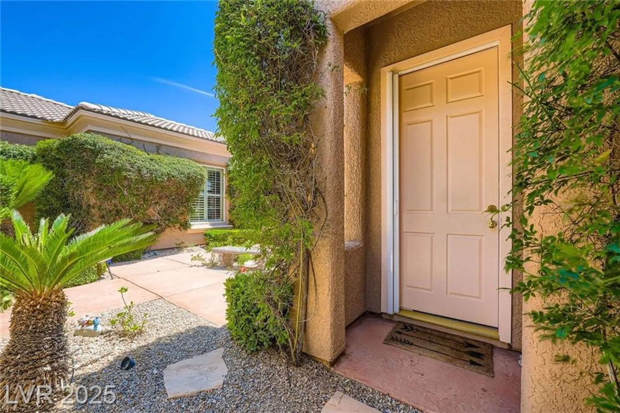 Property Slideshow image 45 of 72 | 4719 riva de romanza st, Las Vegas, NV, 89135
