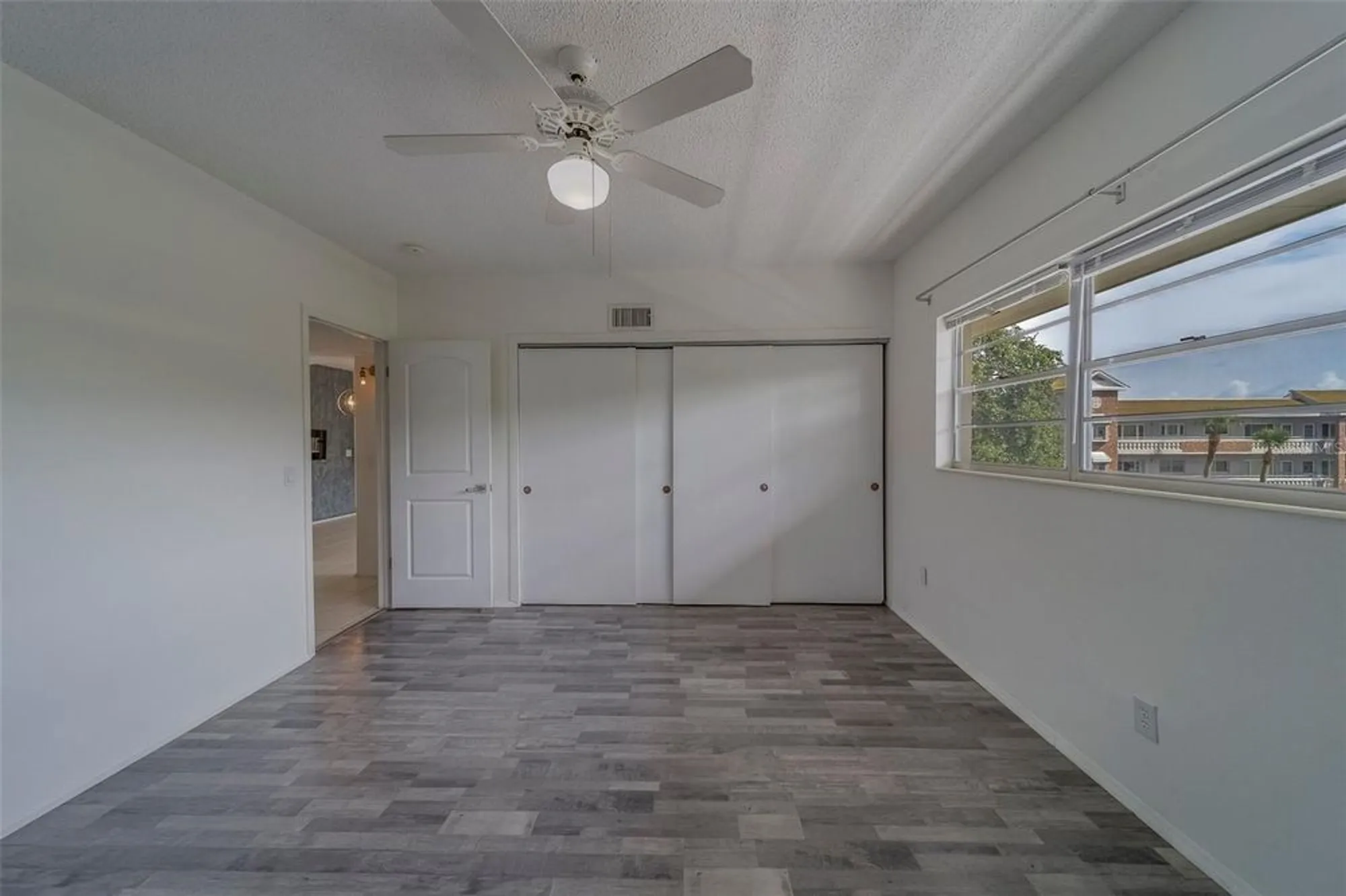Property Slideshow image 33 of 85 | 2441 persian dr apt 61, Clearwater, FL, 33763