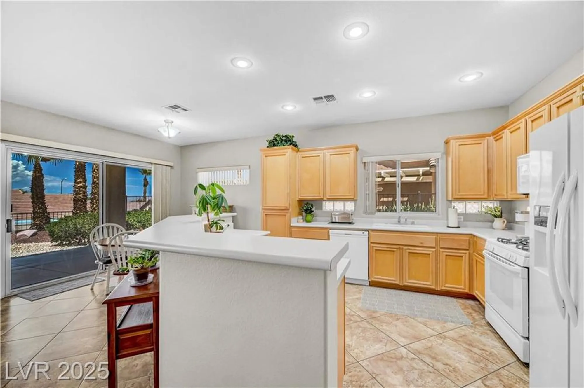 Property Slideshow image 29 of 65 | 2544 leighton ave, Henderson, NV, 89052