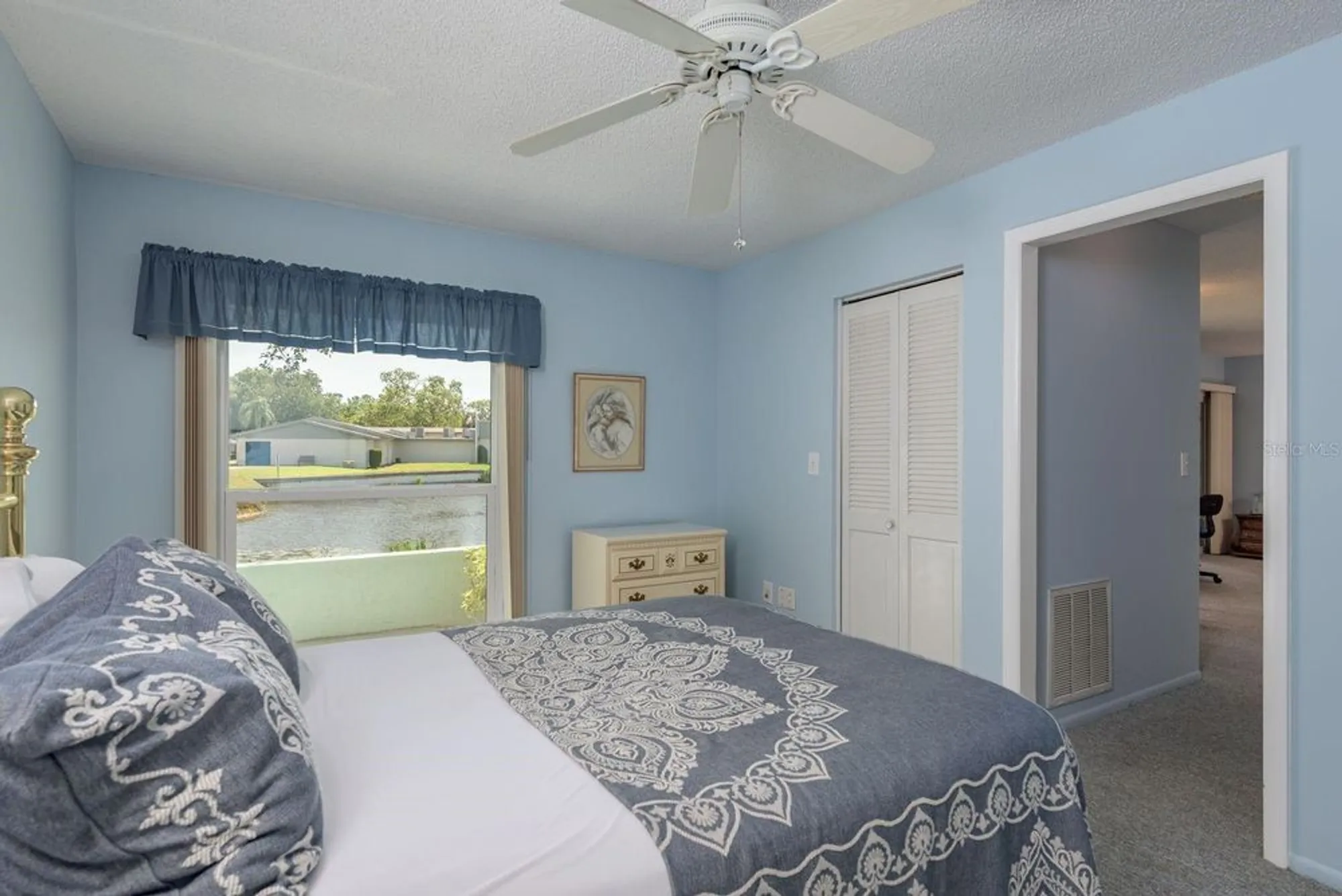 Property Slideshow image 15 of 55 | 2738 sherbrooke ln c, Palm Harbor, FL, 34684