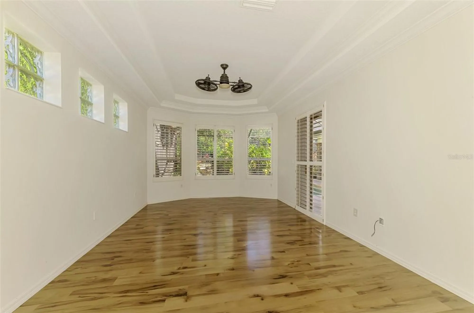 Property Slideshow image 40 of 79 | 4889 carrington cir, Sarasota, FL, 34243