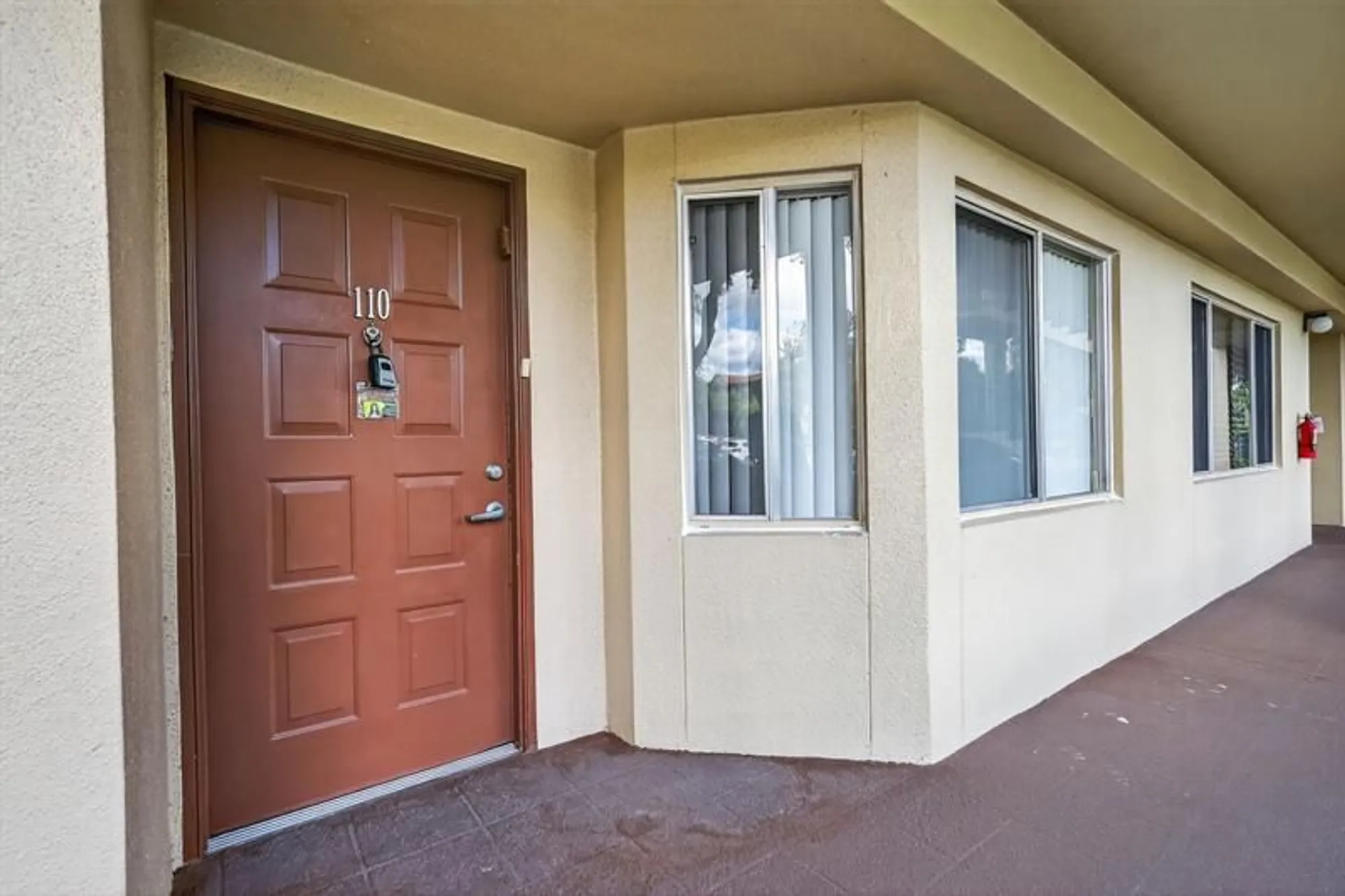 Property Slideshow image 11 of 70 | 1001 sw 141st ave, Pembroke Pines, FL, 33027